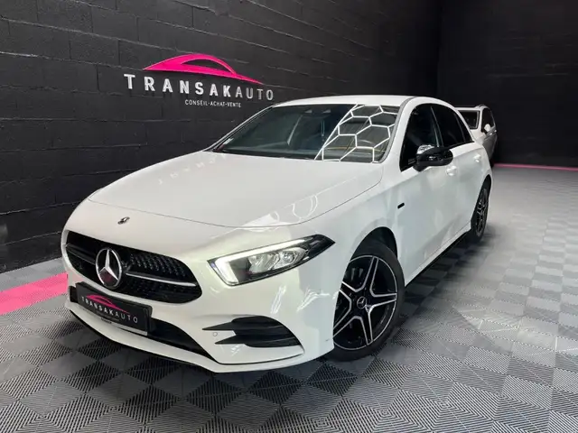 Mercedes-Benz A 250 250 e EQ POWER 8G-DCT AMG Line GARANTIE SIMILAIRE CONSTRUCTEUR 14 MOIS SUIVI RIEN PREVOIR