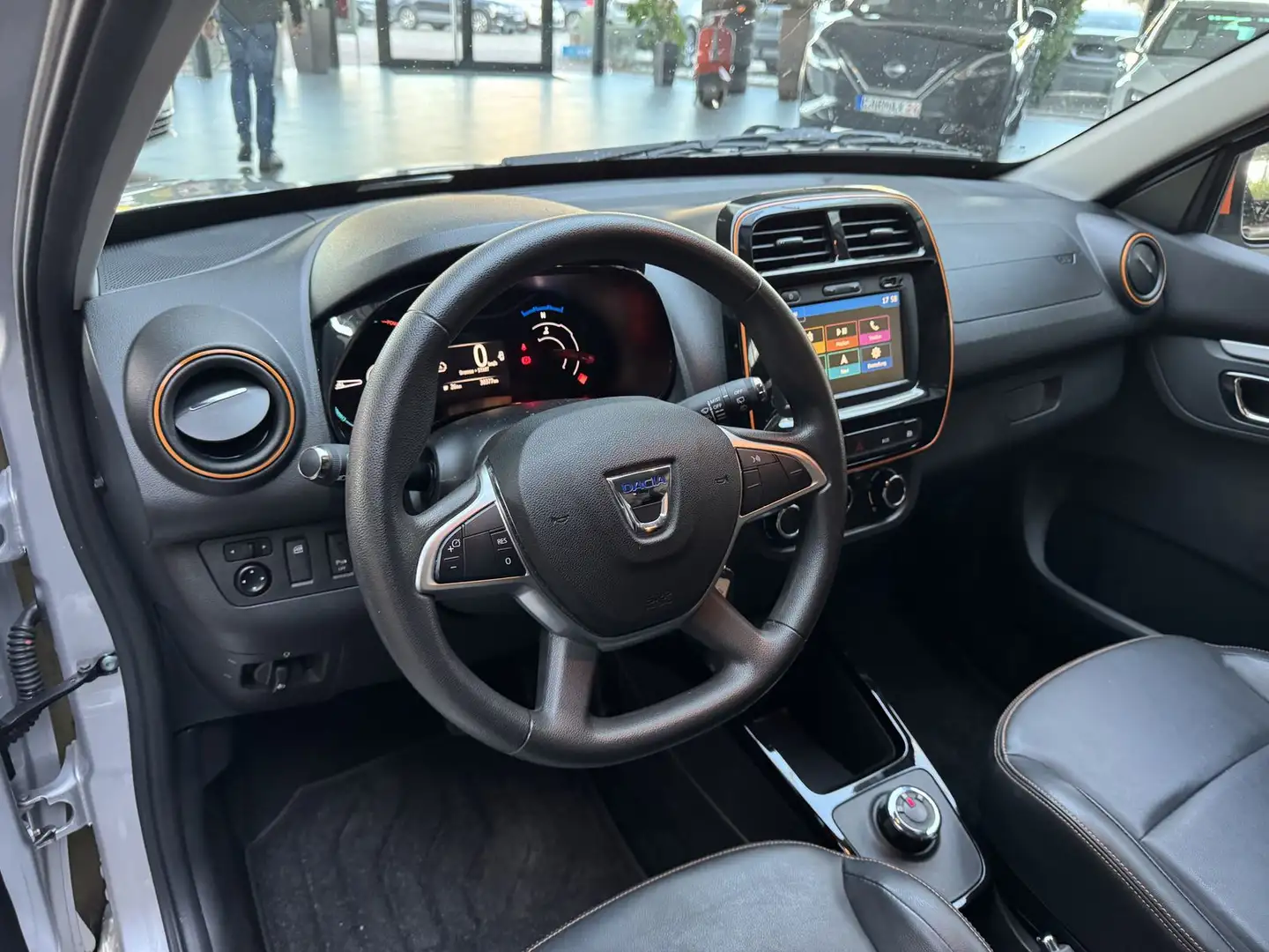 Dacia Spring Comfort Plus Navi SHZ Kamera Service neu Argent - 2