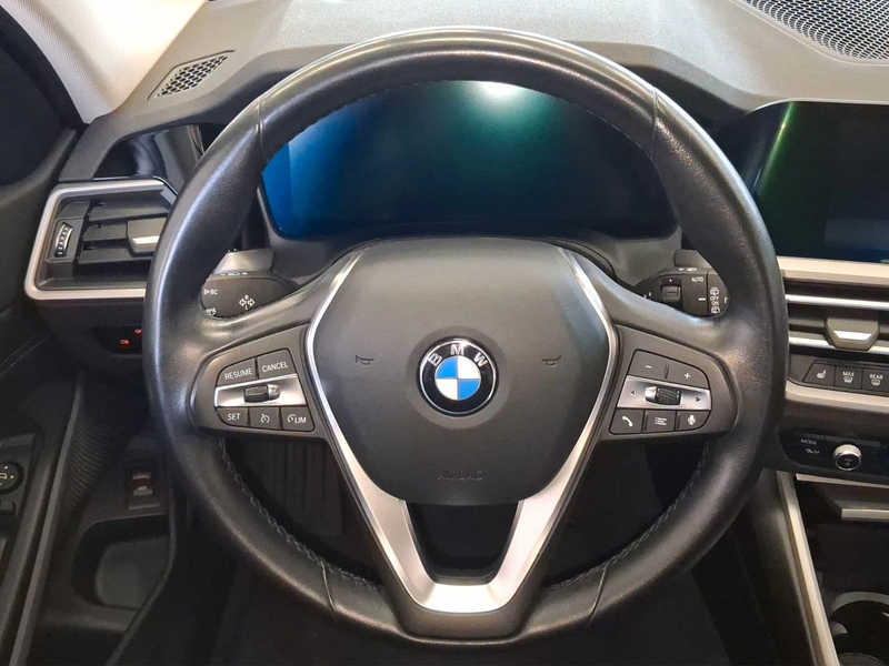 BMW 318 d Touring,1.Hand,Navi,Tempo,LED,Kamera,AHK — photo 14