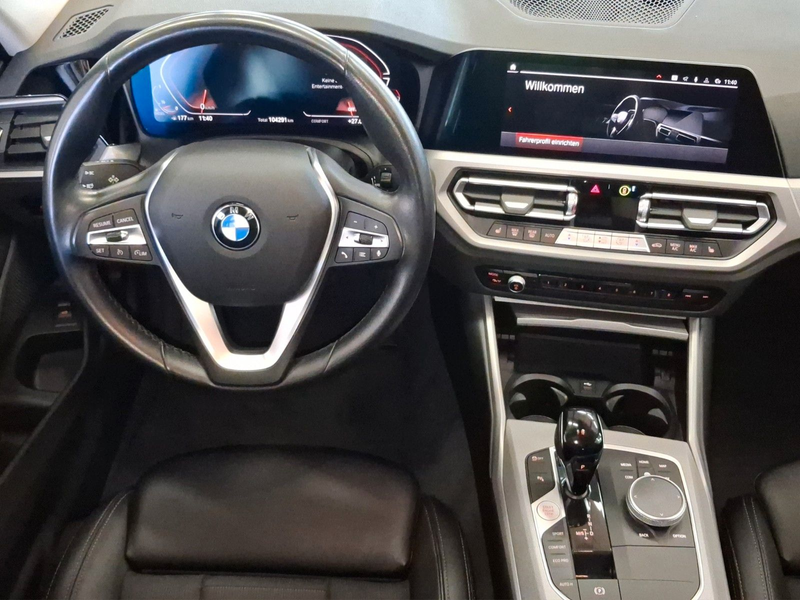 BMW 318 d Touring,1.Hand,Navi,Tempo,LED,Kamera,AHK — photo 8