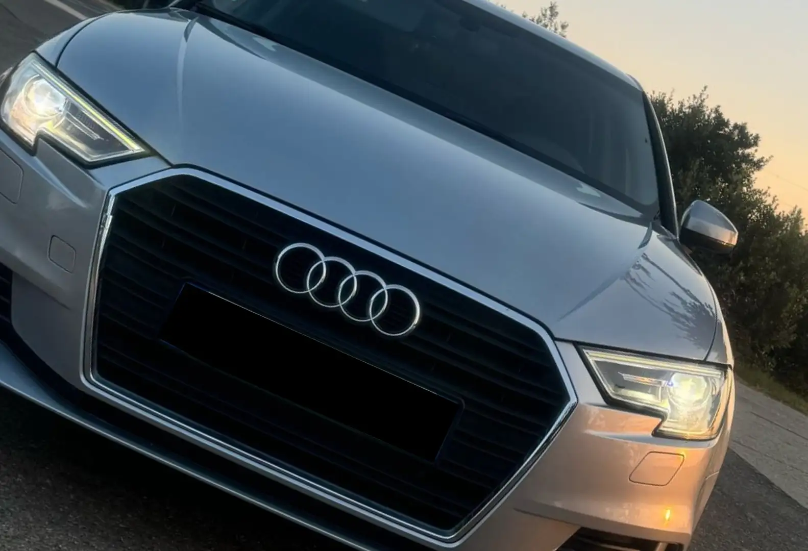Audi A3 A3 2016 150CV Gris - 1