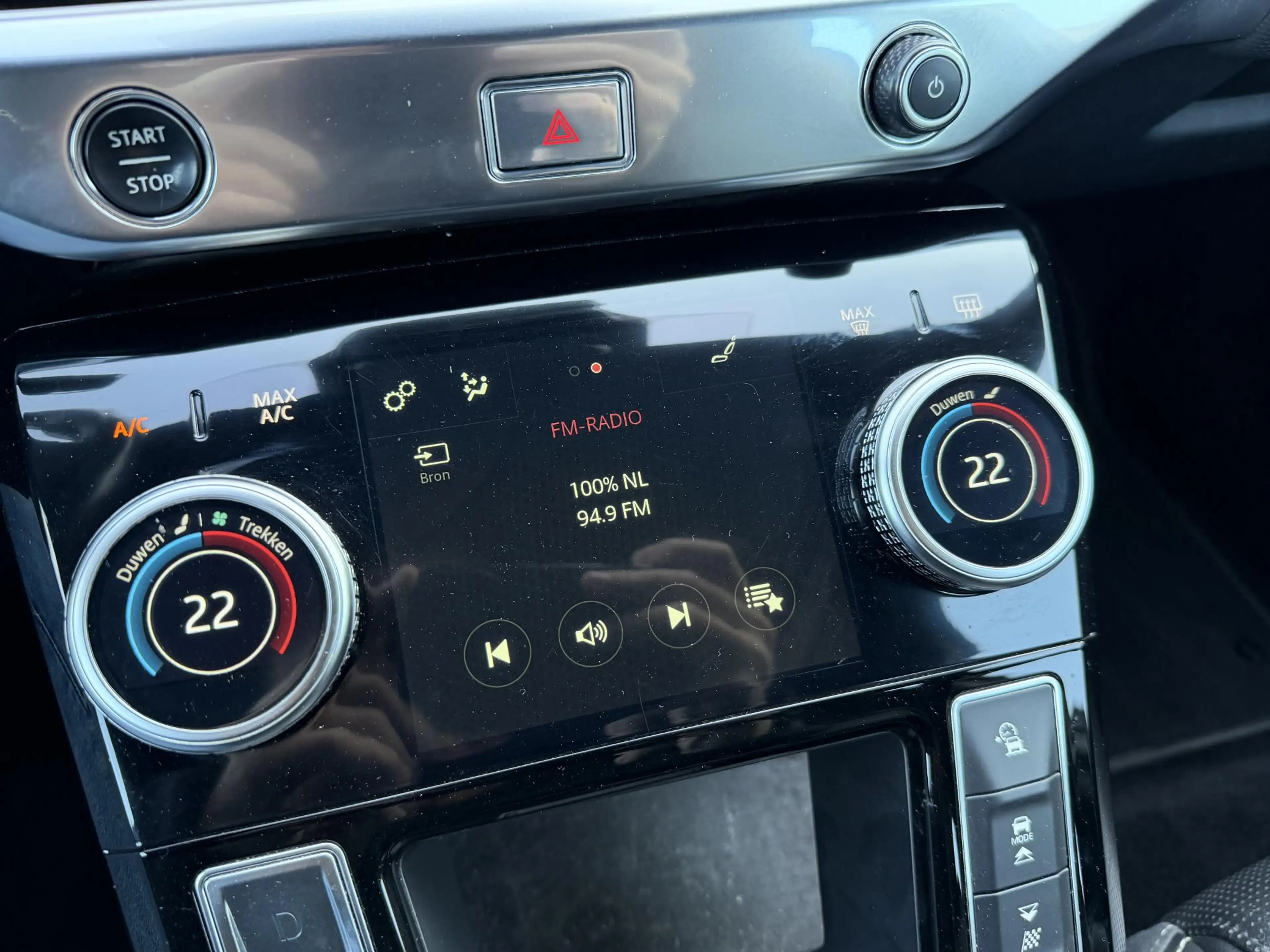 Jaguar I-Pace EV400 SE 90 kWh SOH 95%| Camera | Head-Up Display — photo 18