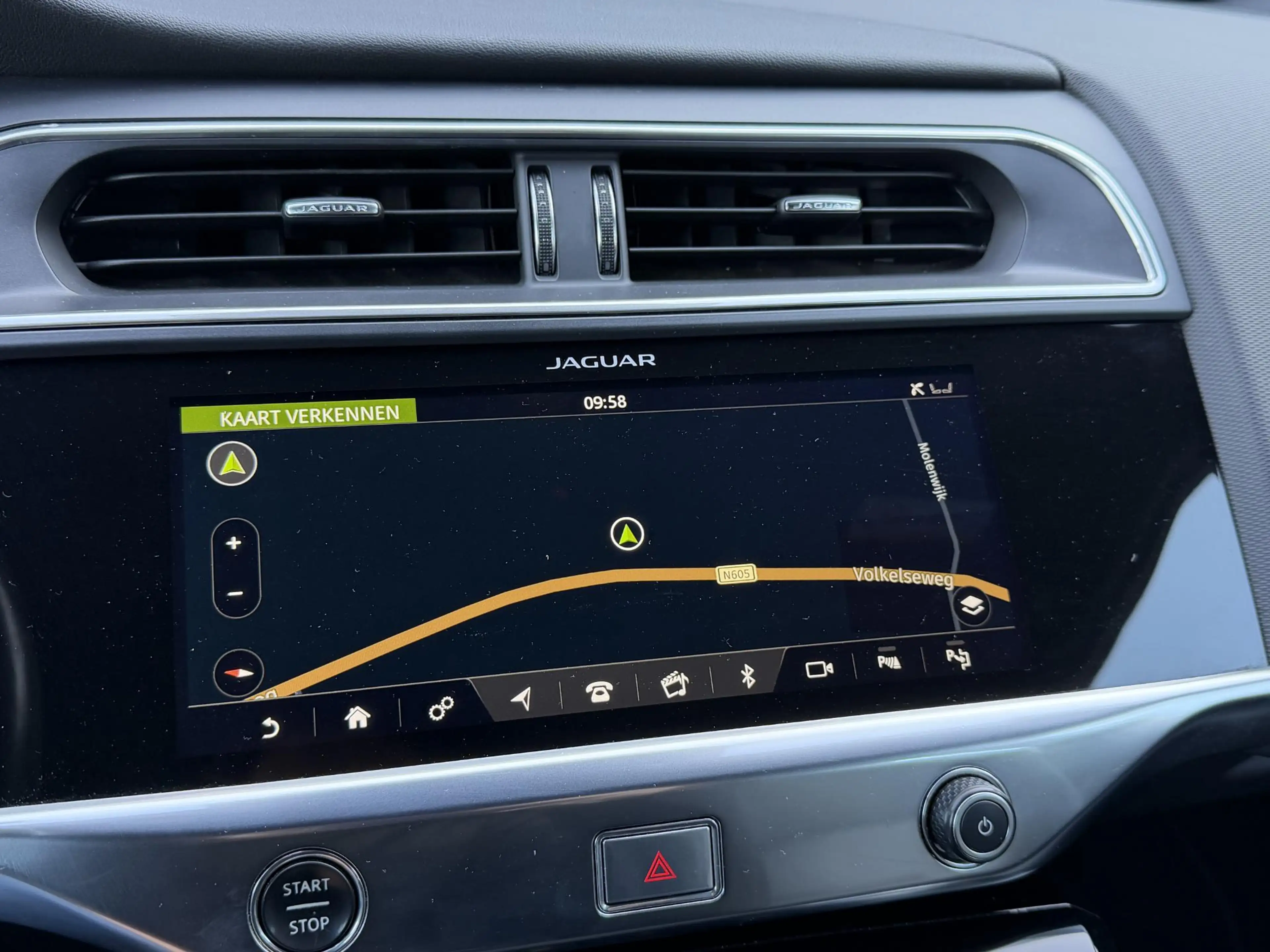 Jaguar I-Pace EV400 SE 90 kWh SOH 95%| Camera | Head-Up Display — photo 22