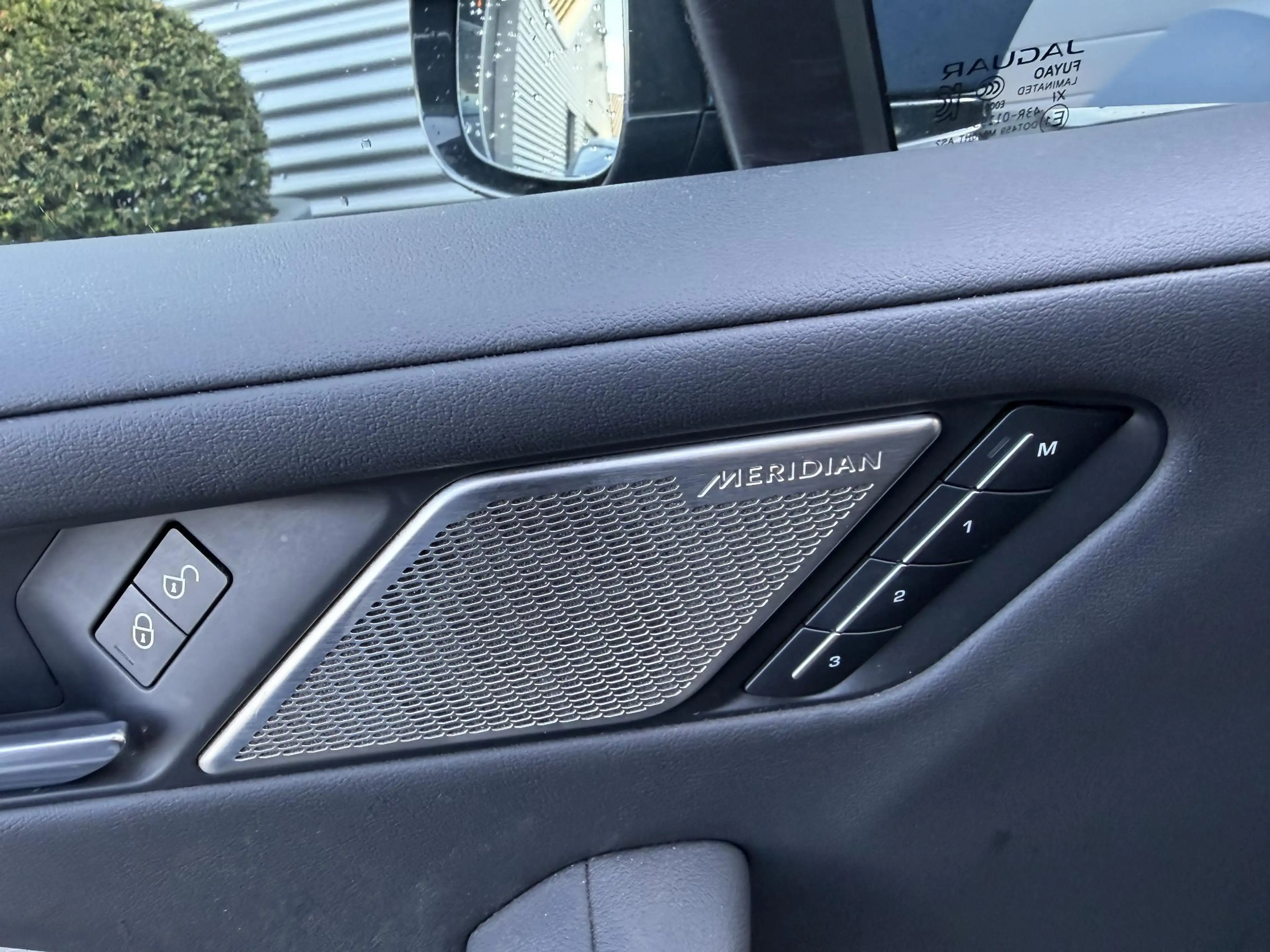 Jaguar I-Pace EV400 SE 90 kWh SOH 95%| Camera | Head-Up Display — photo 11