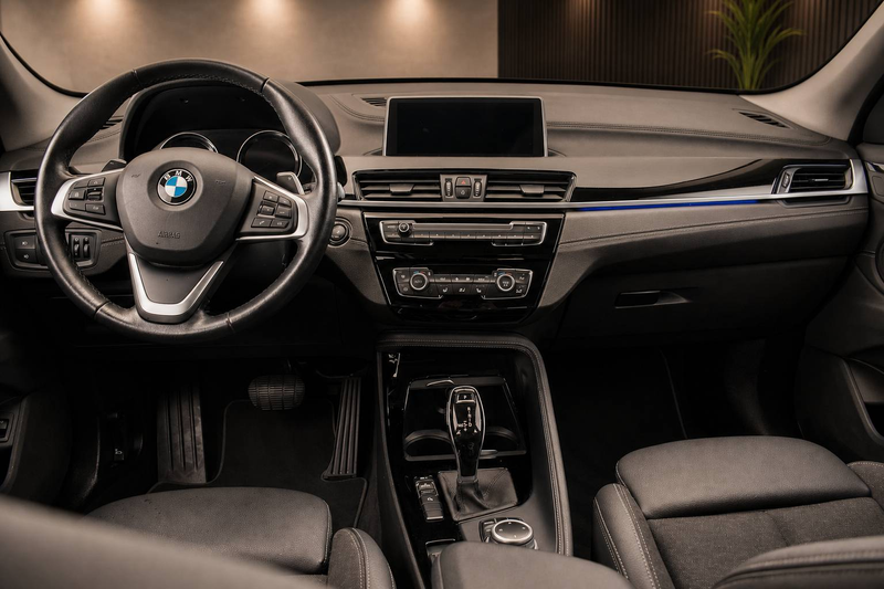 BMW X1 sDrive 18 d Sport Line *NAVI*LED*18" ALU*SHZG* — photo 15