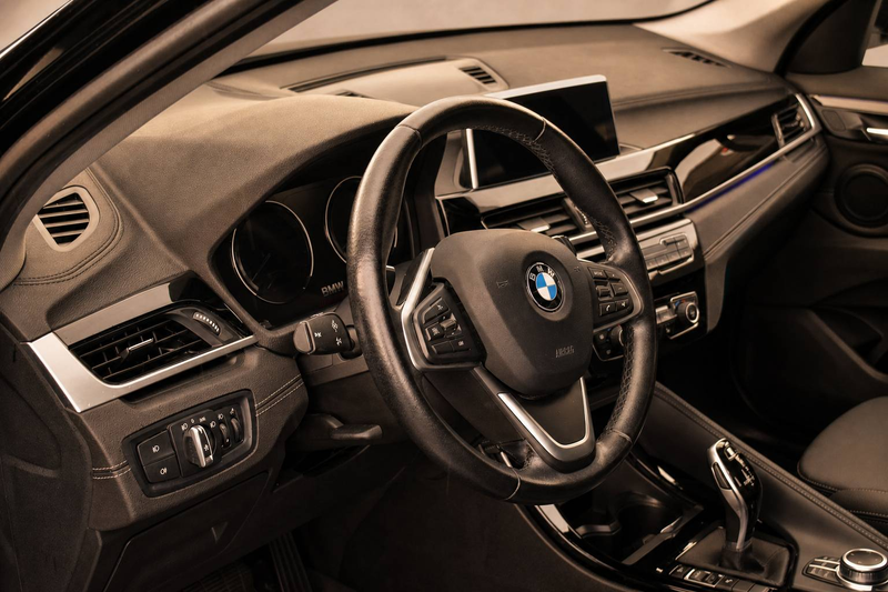 BMW X1 sDrive 18 d Sport Line *NAVI*LED*18" ALU*SHZG* — photo 14