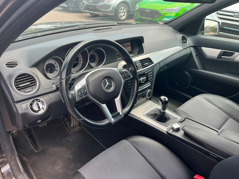 Mercedes-Benz C 180 AMG*AHK*Xenon*Navi*PDC* — photo 5