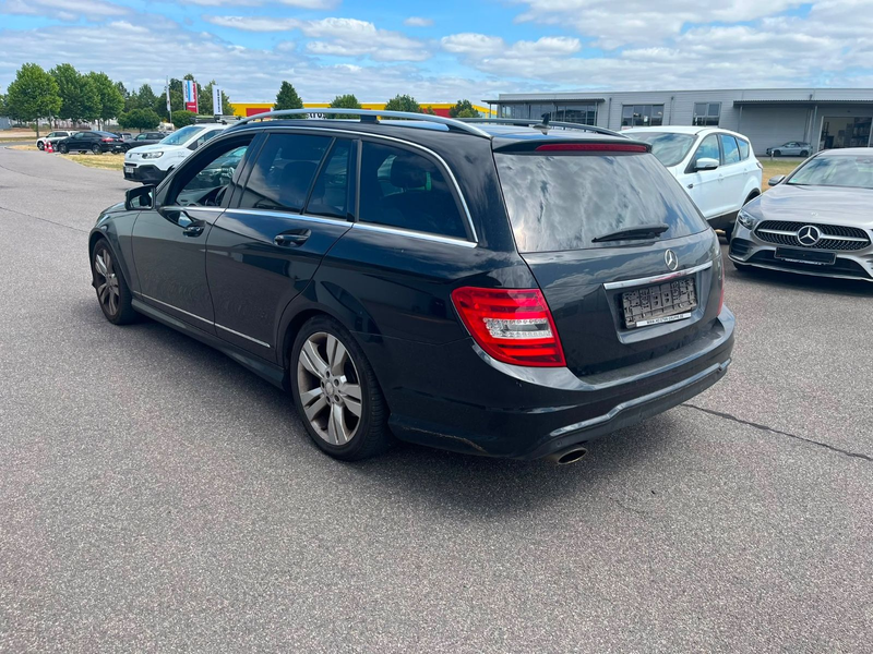 Mercedes-Benz C 180 AMG*AHK*Xenon*Navi*PDC* — photo 4
