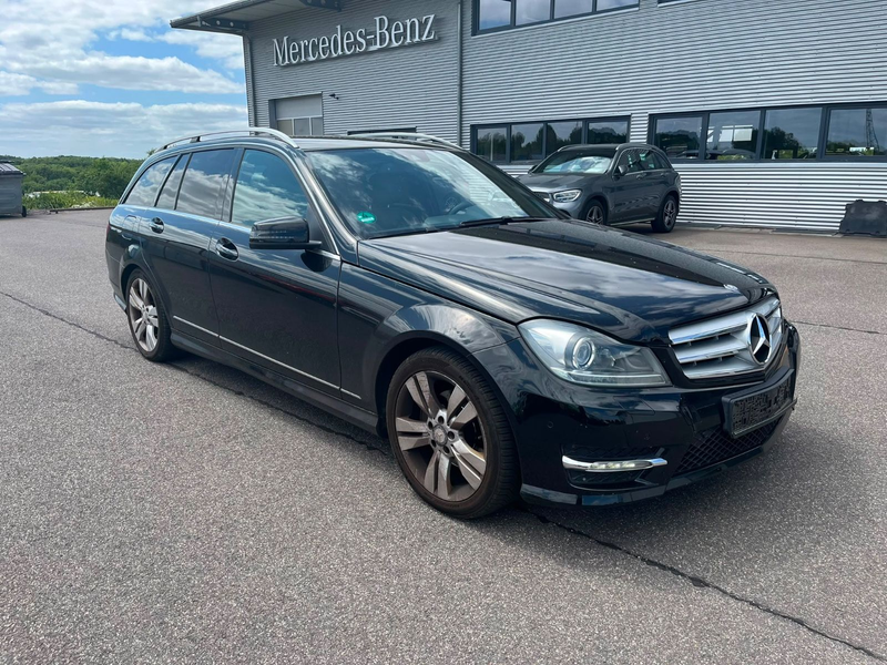 Mercedes-Benz C 180 AMG*AHK*Xenon*Navi*PDC*
