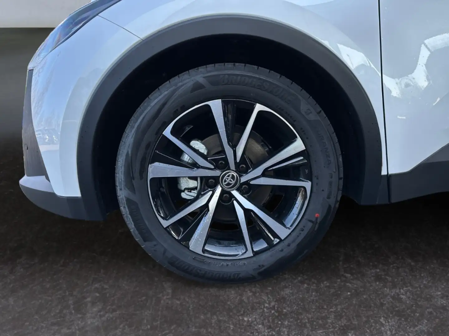 Toyota C-HR 2.0 Hybrid Team D *Navi*LED*CarPlay*Kamera* Білий - 2