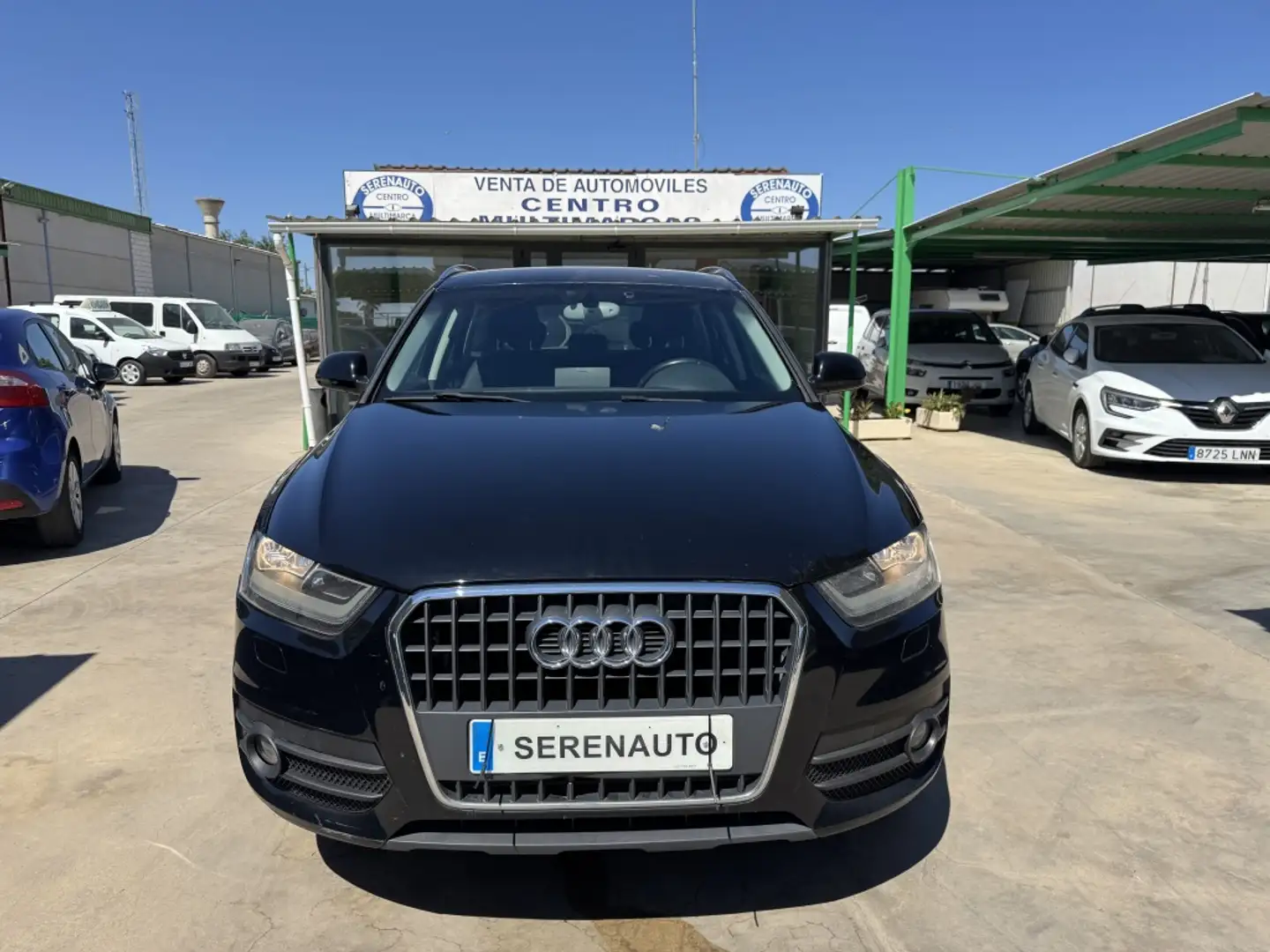 Audi Q3 2.0TDI Ambiente Negro - 2