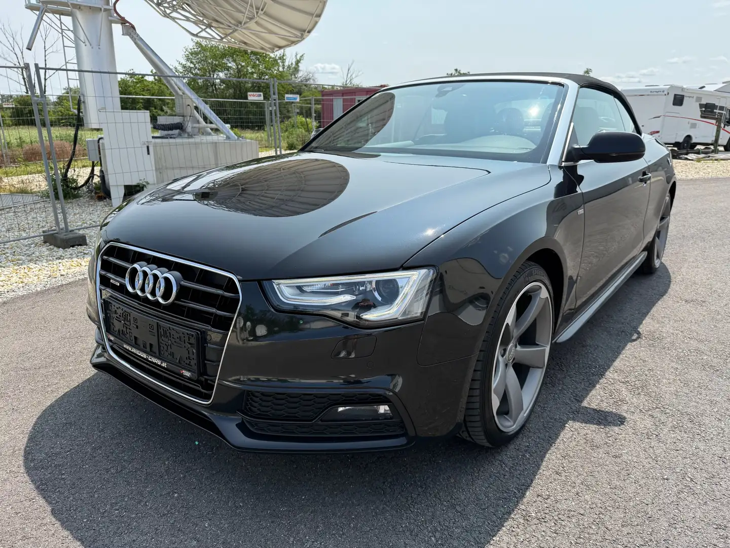 Audi A5 A5 Cabrio 3,0 TDI Exclusive quattro Sport S-tronic Schwarz - 1