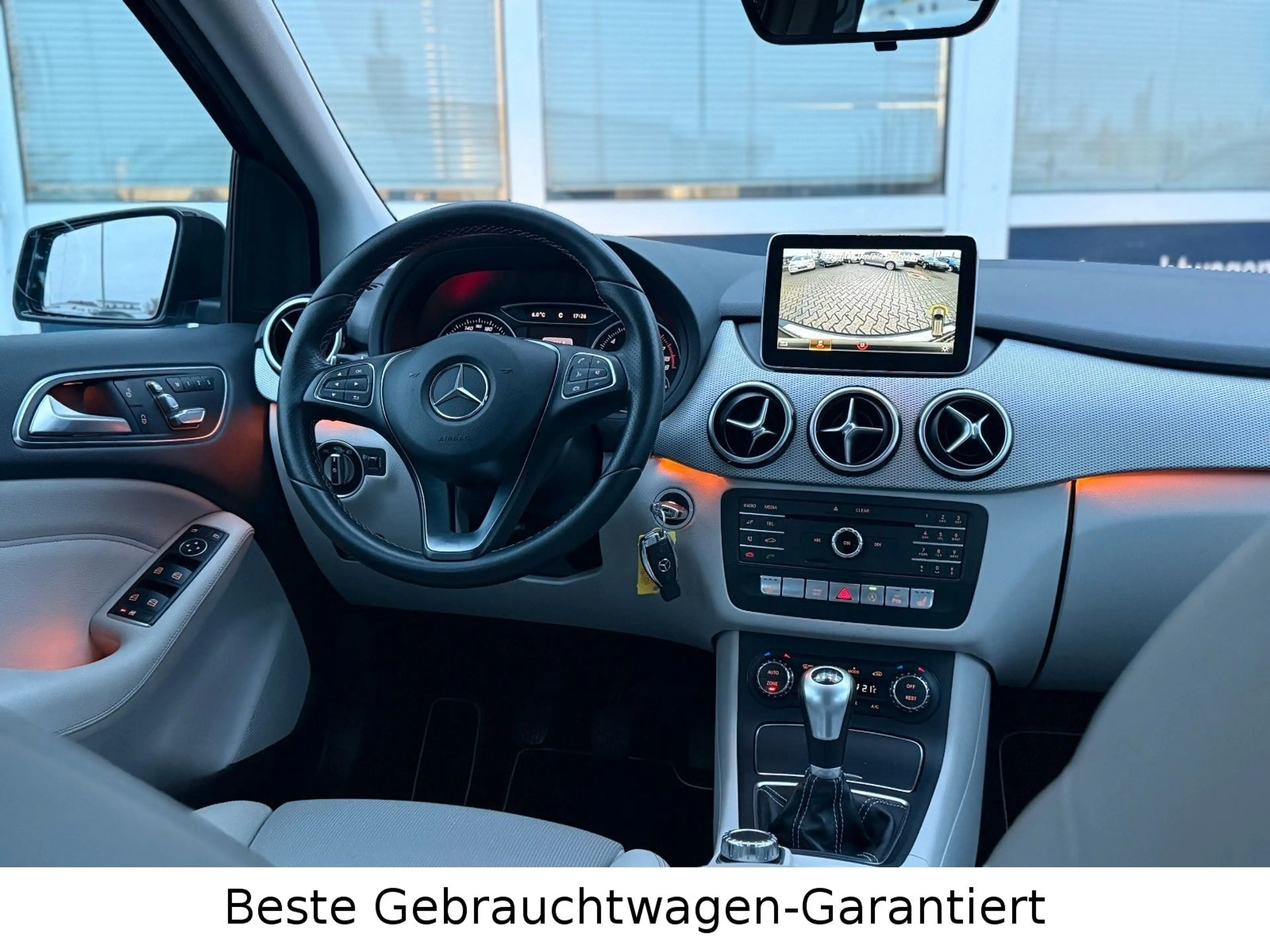 Mercedes-Benz B 200 Sports Tourer*Kamera*Memory*Ambiente* — photo 11