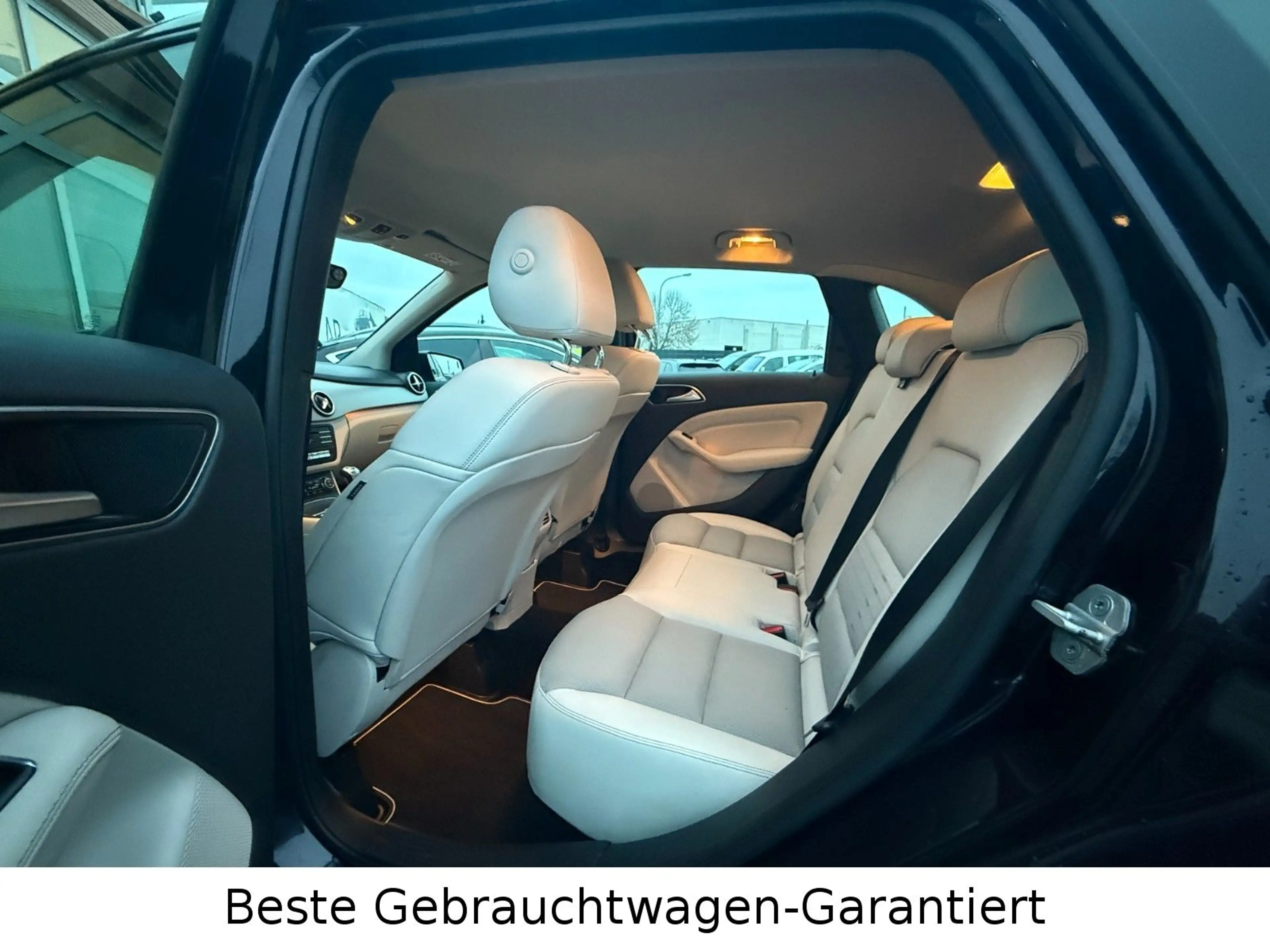 Mercedes-Benz B 200 Sports Tourer*Kamera*Memory*Ambiente* — photo 14