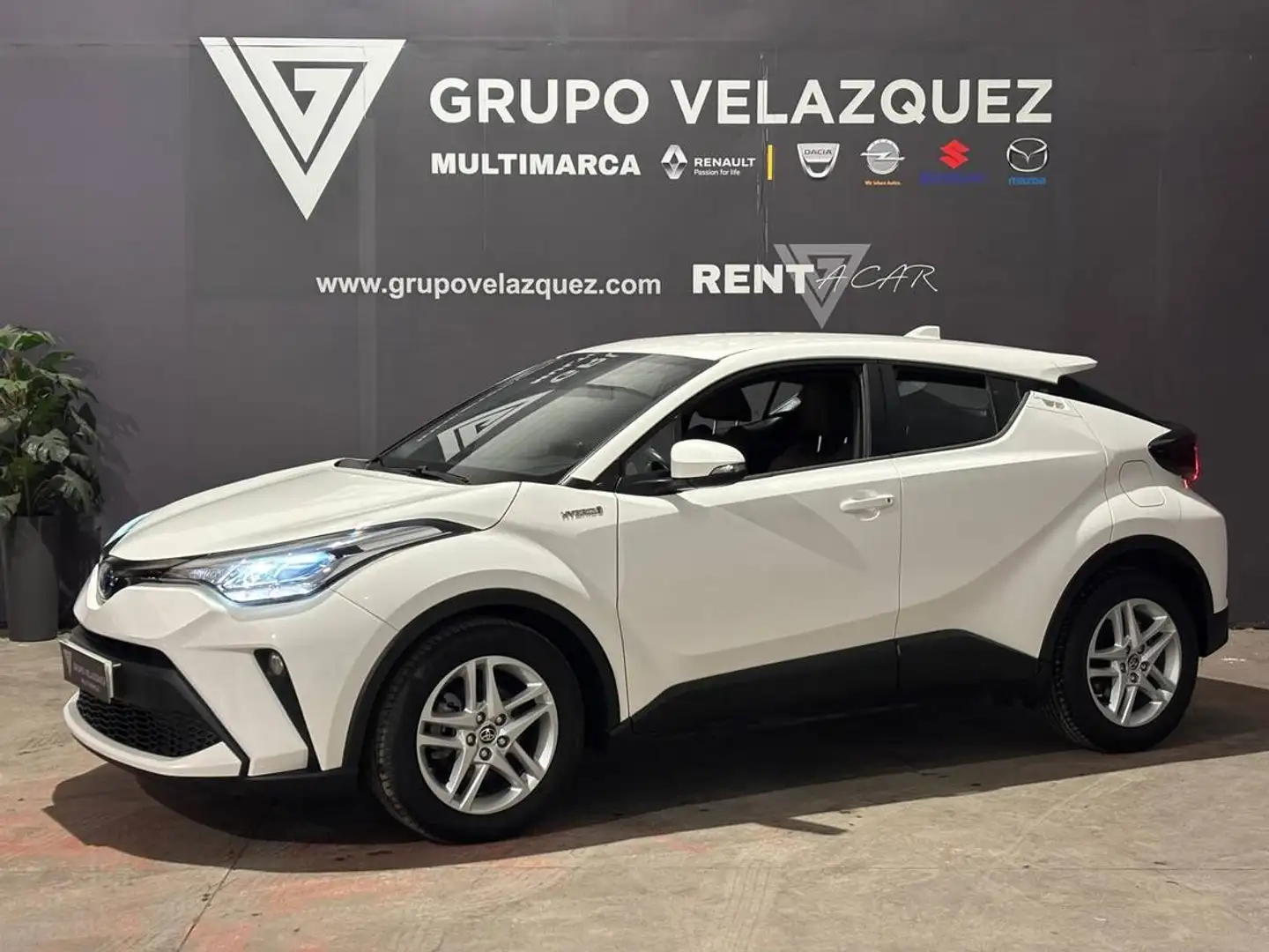Toyota C-HR 125H Active Wit - 1