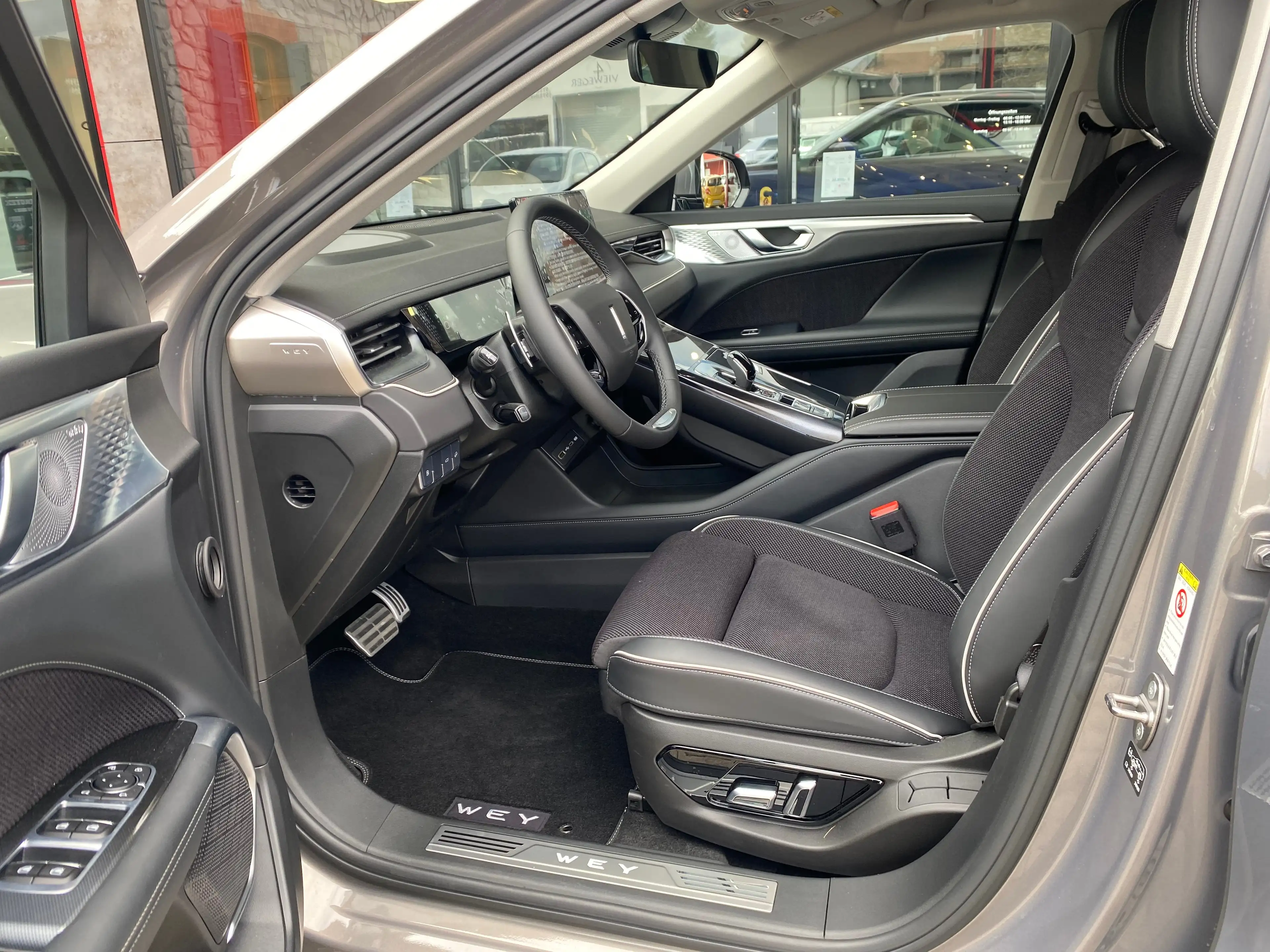 GWM WEY 05 Premium, Matrix-LED, Navi, HUD, Allrad, AHK — photo 9