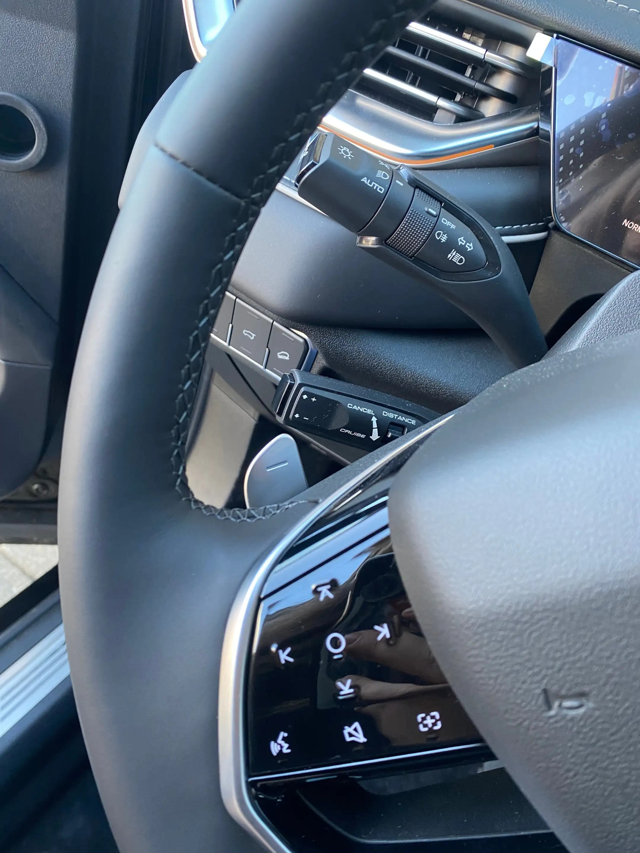 GWM WEY 05 Premium, Matrix-LED, Navi, HUD, Allrad, AHK — photo 13