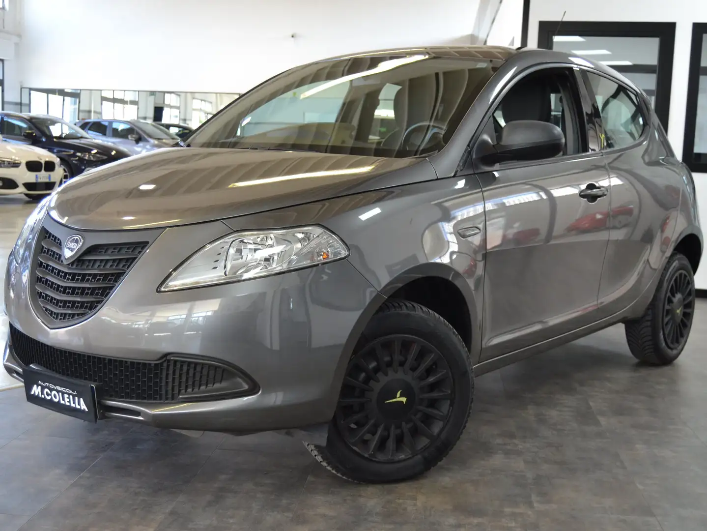 Lancia Ypsilon 0.9 t.air Elefantino ecochic metano 80cv UniPro/E6 Grau - 1