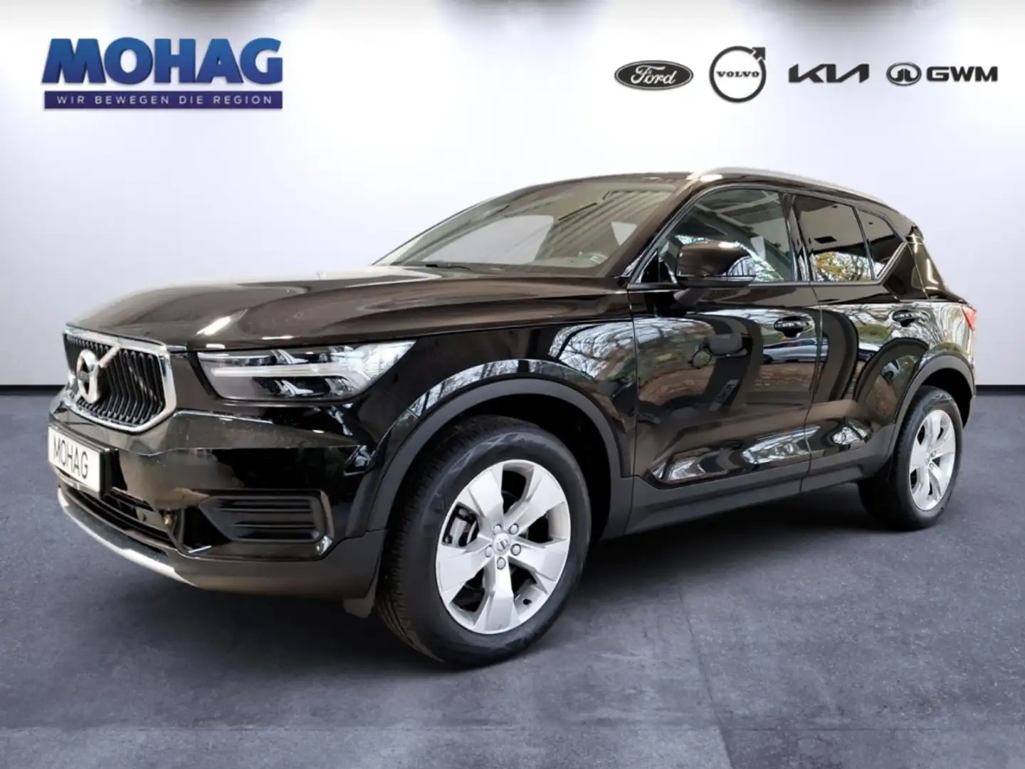 Volvo XC40 2WD Momentum Panorama Glasschiebedach Noir - 1