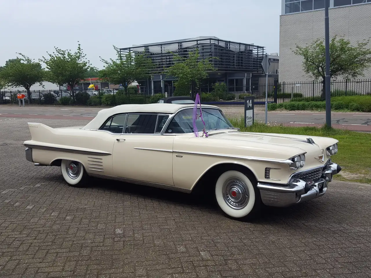 Cadillac Eldorado serie 62 convertible, foto 2