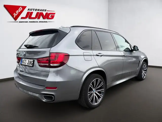 BMW X5 view 9