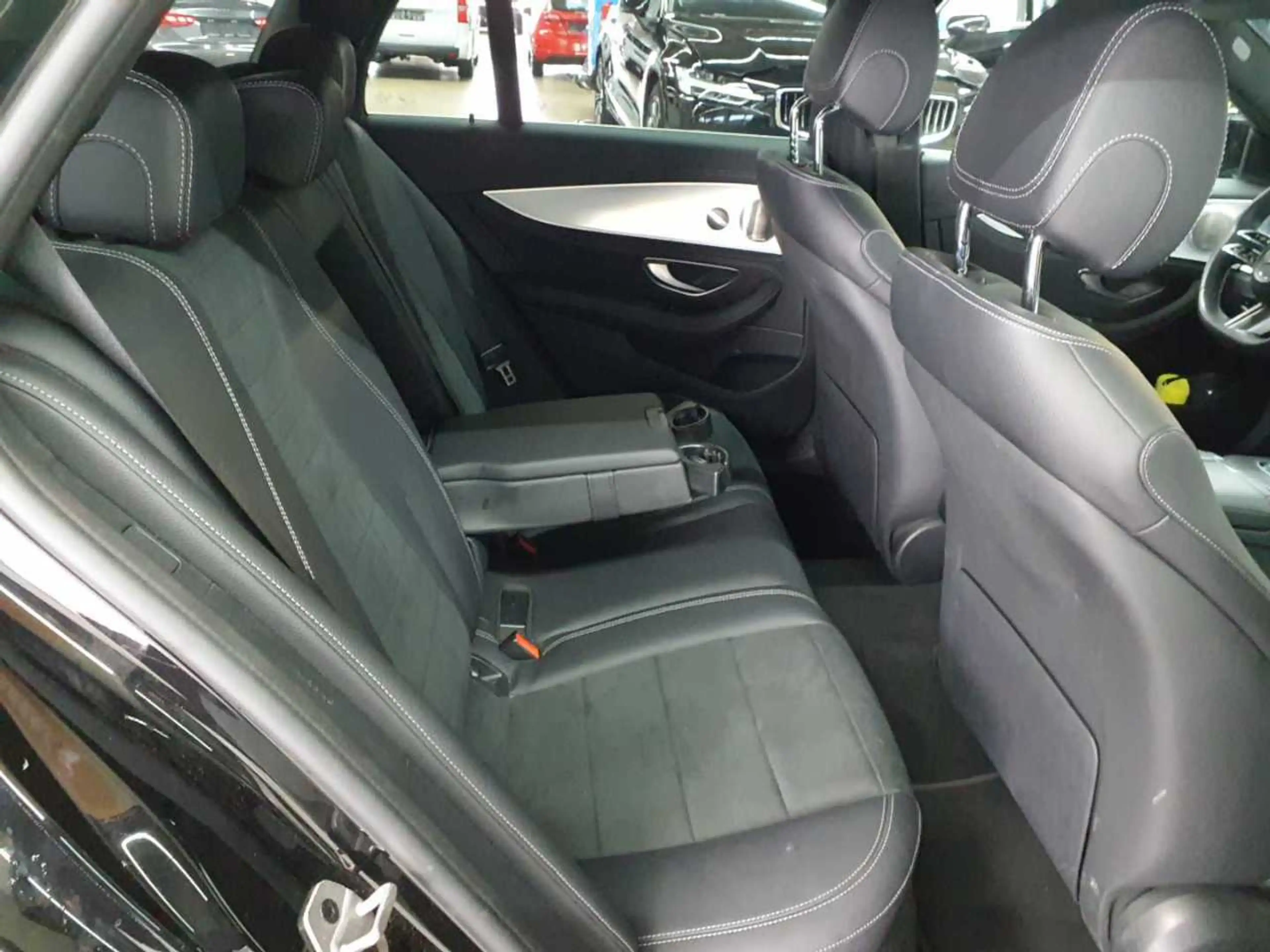 Mercedes-Benz E 400 E 400 d 4Matic T 9G AMG Line AHK HuD StHz — photo 13
