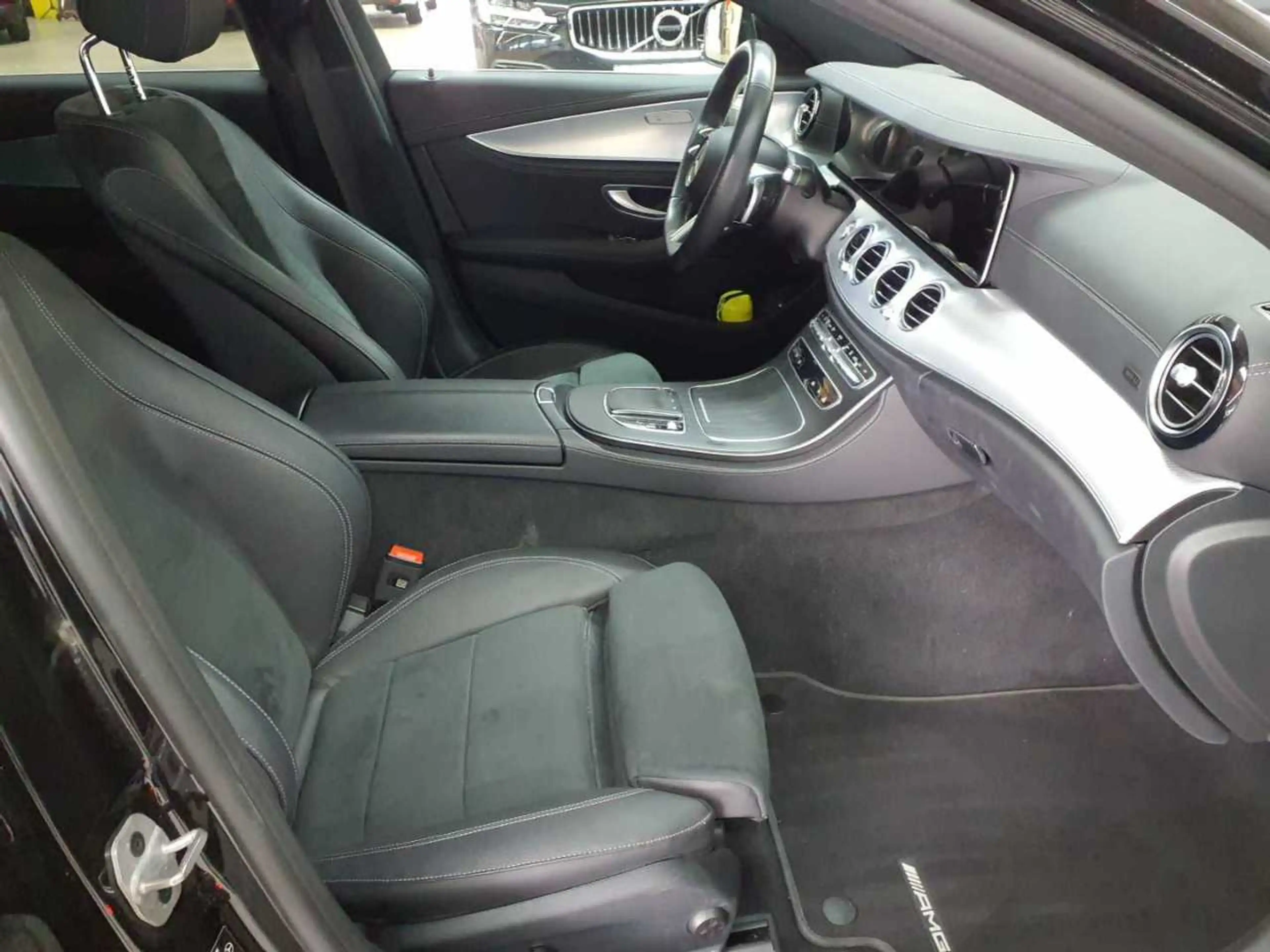 Mercedes-Benz E 400 E 400 d 4Matic T 9G AMG Line AHK HuD StHz — photo 7