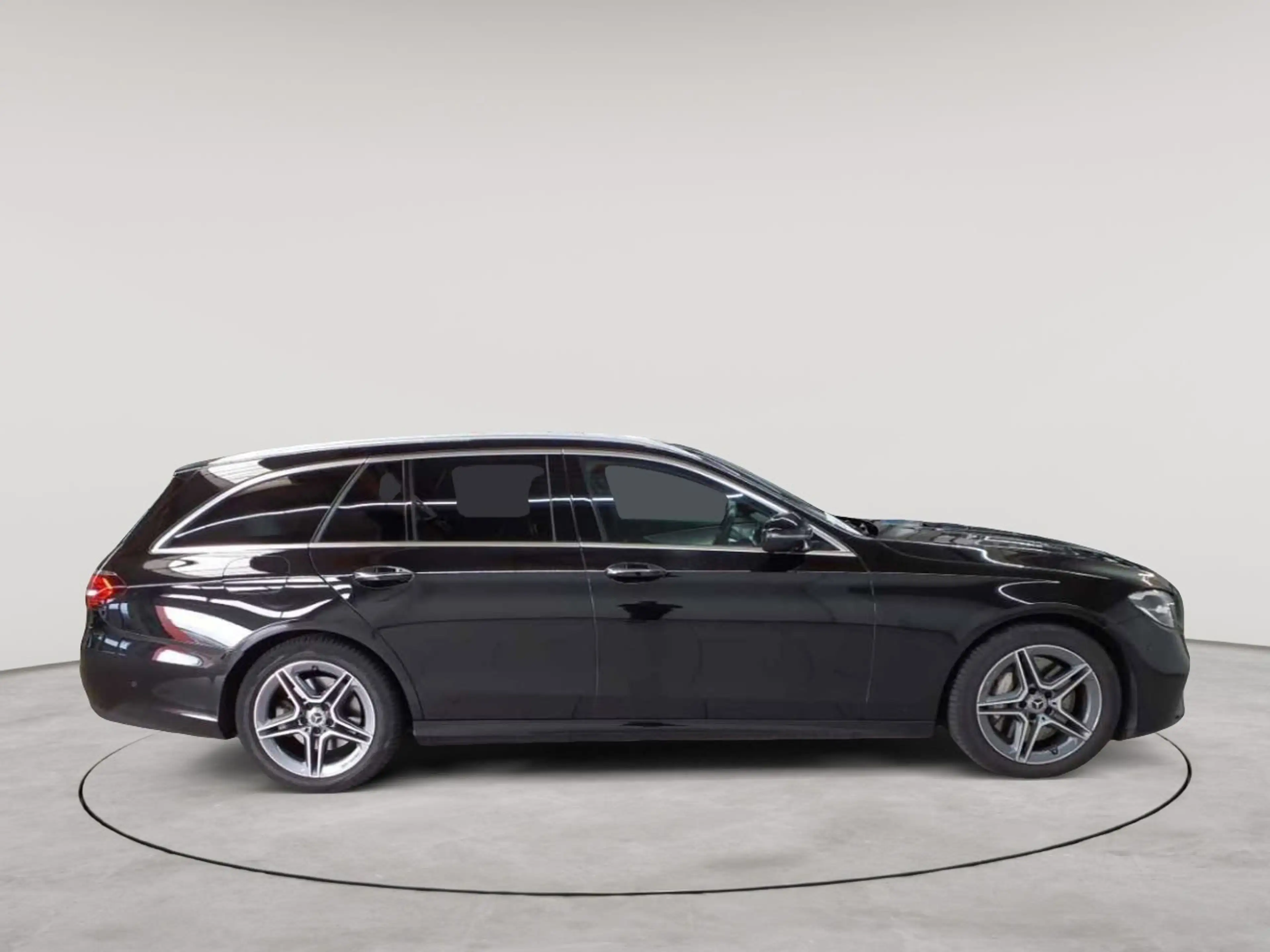 Mercedes-Benz E 400 E 400 d 4Matic T 9G AMG Line AHK HuD StHz — photo 3