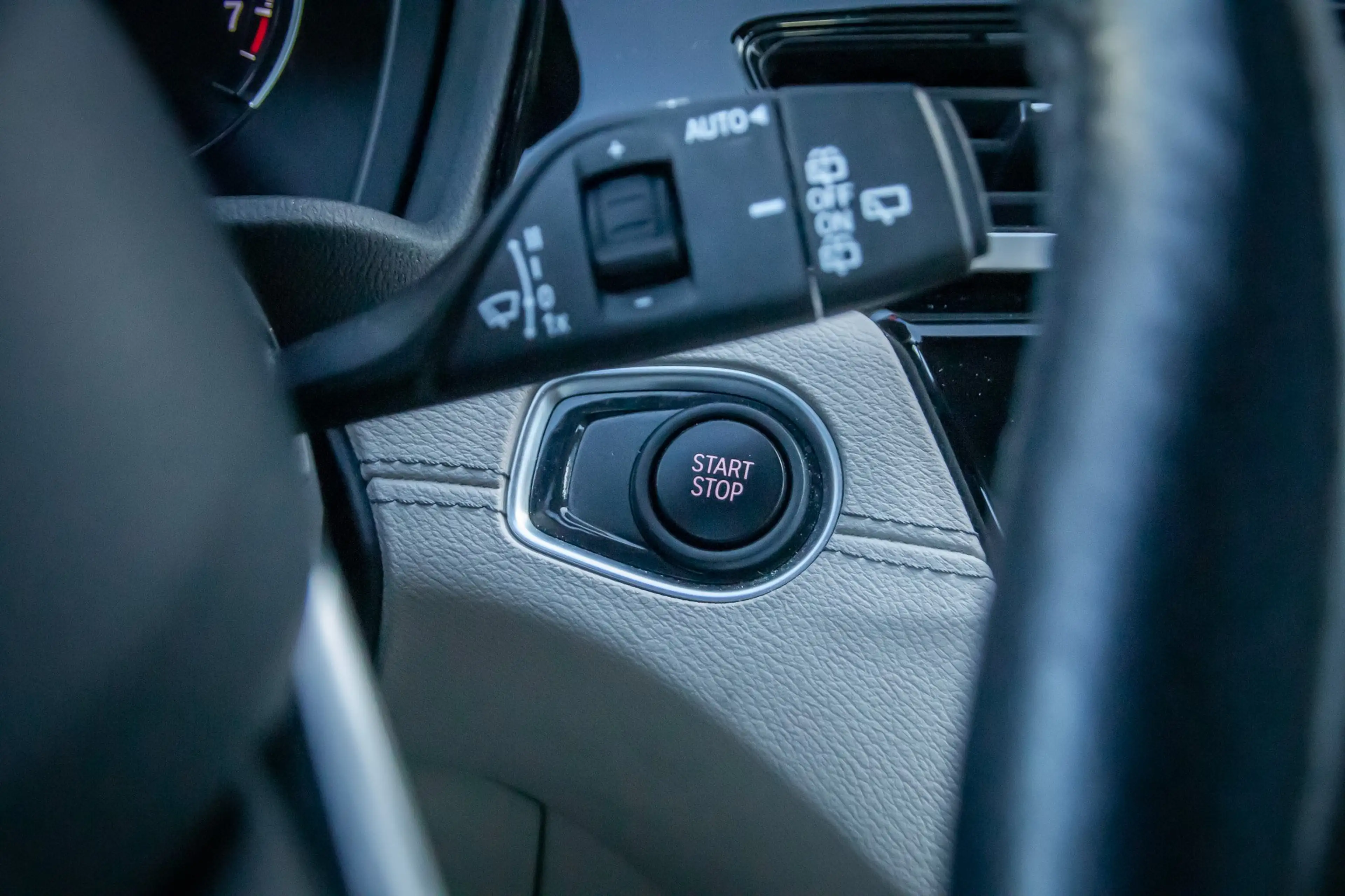 BMW X1 xDrive25e Business Edition Plus | Panodak | Leder — photo 34