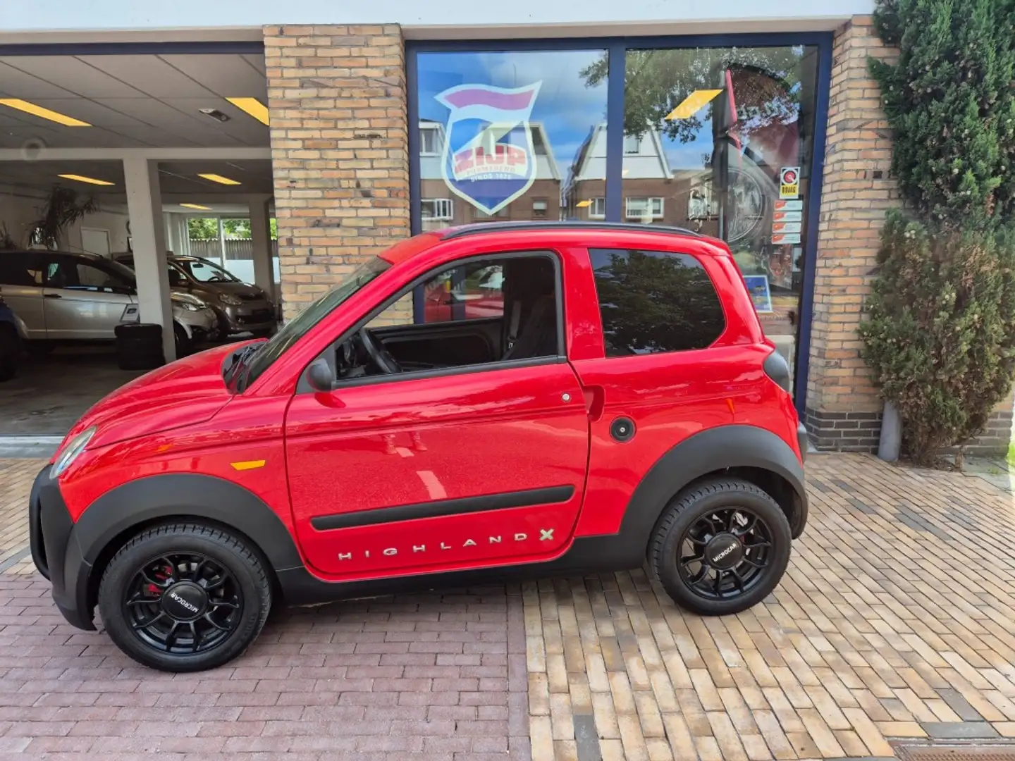 Microcar M.Go 4 HIGHLAND X Roşu - 1