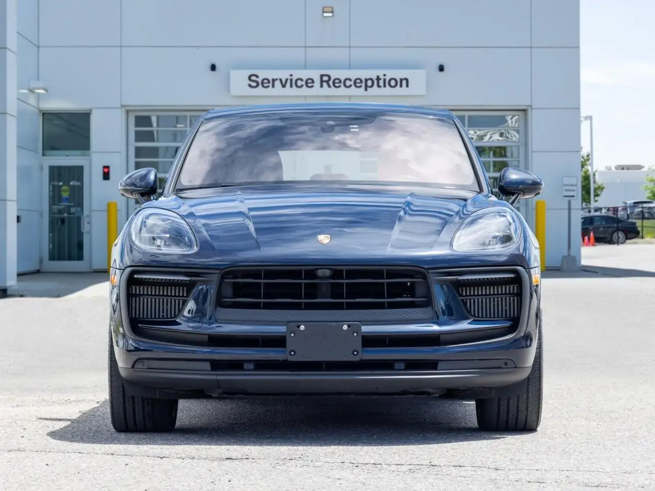 Porsche Macan photo Porsche Macan