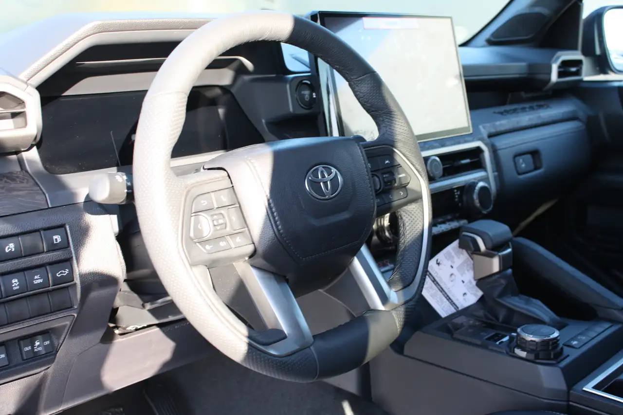Toyota Tacoma снимка Toyota Tacoma