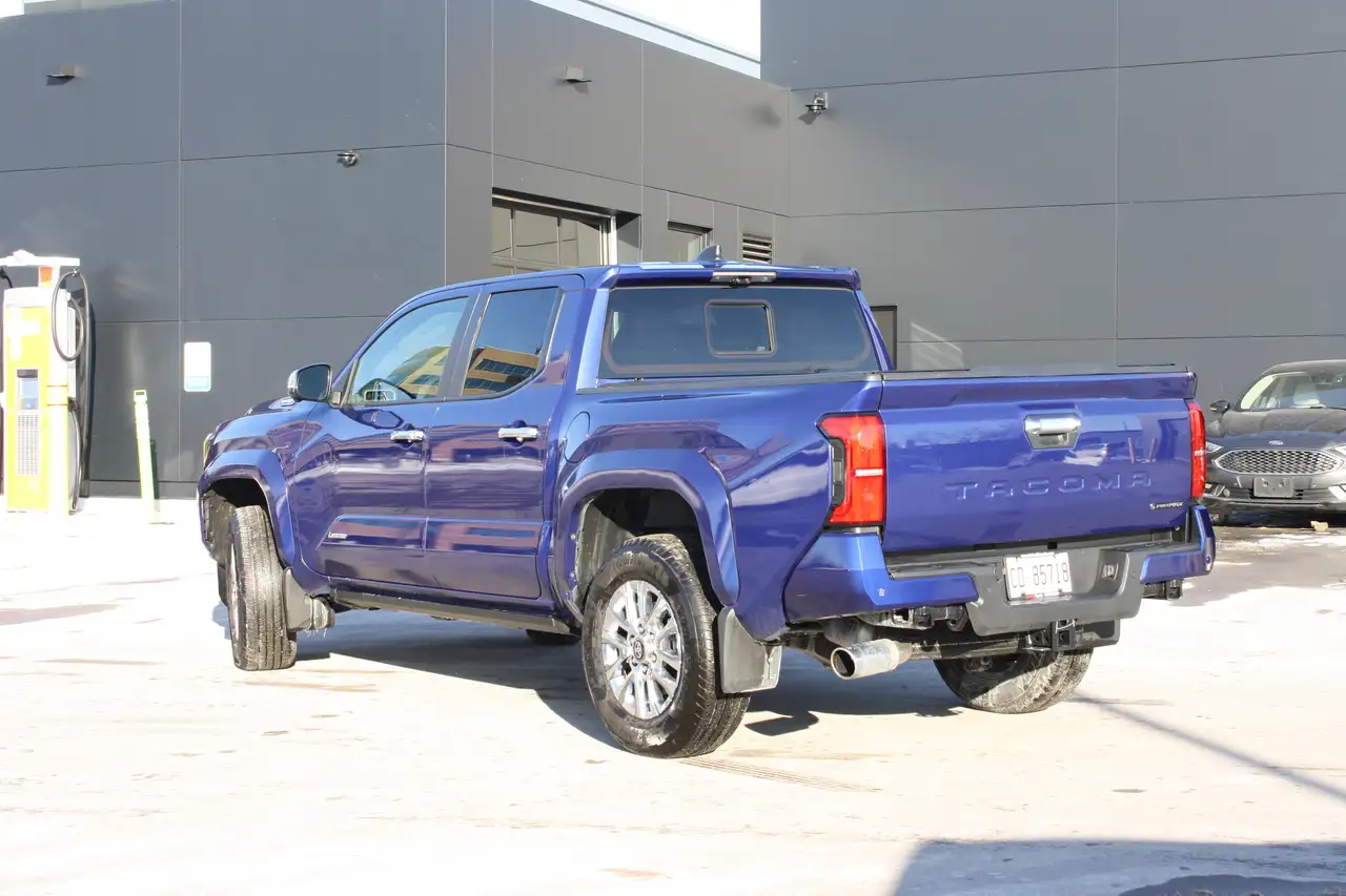 Toyota Tacoma снимка Toyota Tacoma