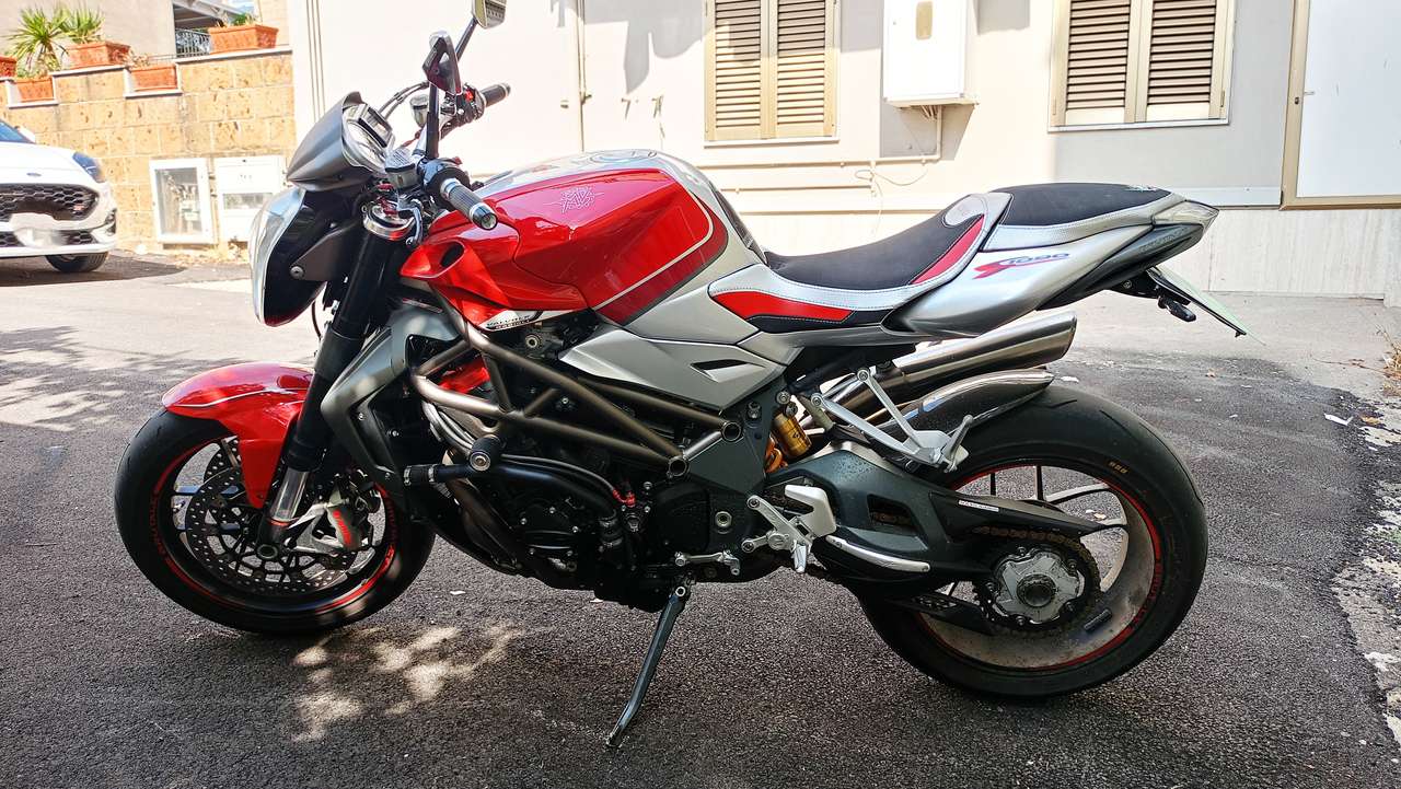 MV Agusta Brutale 1090 RR