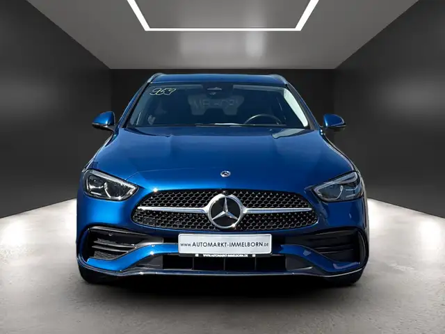 Mercedes-Benz C-Class view 9