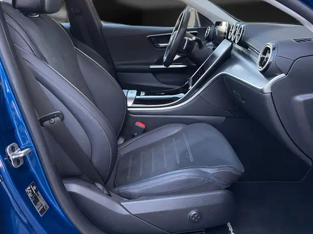 Mercedes-Benz C-Class view 14