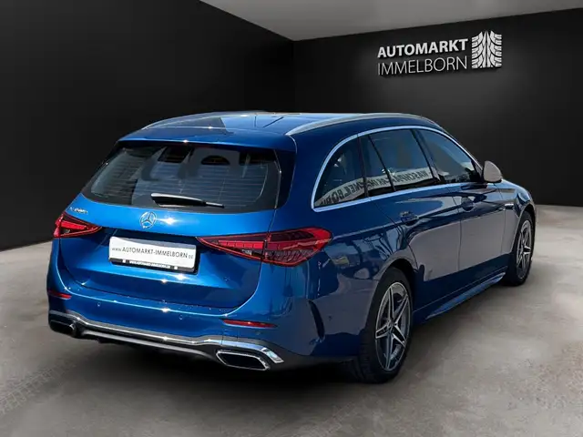 Mercedes-Benz C-Class view 8