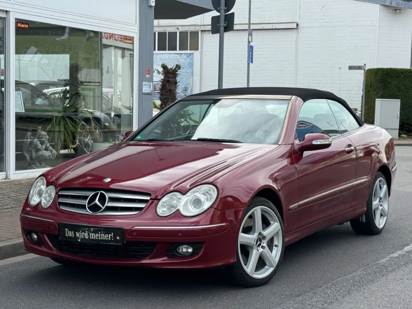 Mercedes-Benz CLK 320 CDI Cabrio Aut. *1.Hand*Scheckheft*Navi Červená - 1