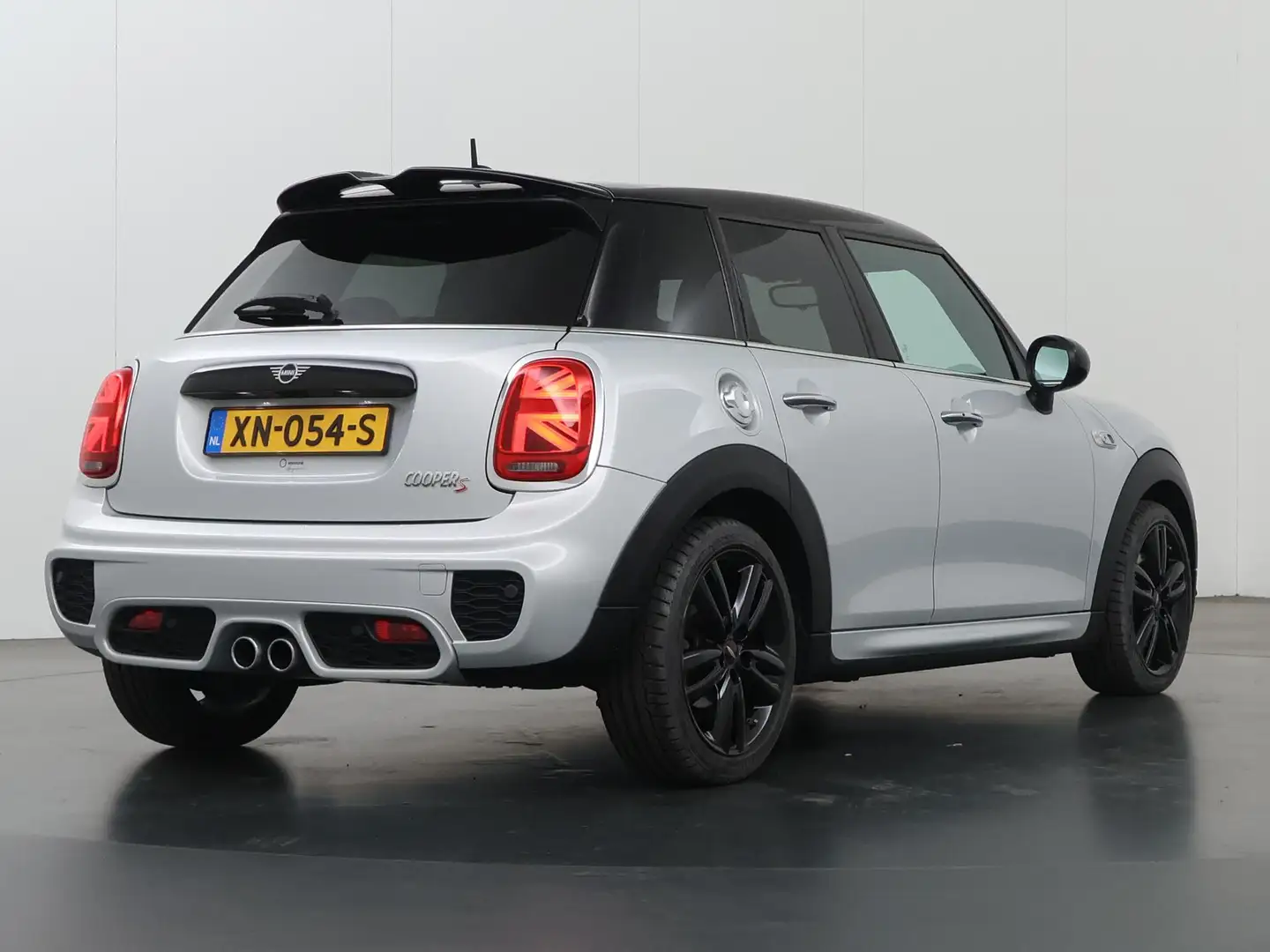 MINI Cooper S Mini 2.0 | JCW Pakket | JCW Sportstoelen | Groot N Blanc - 2