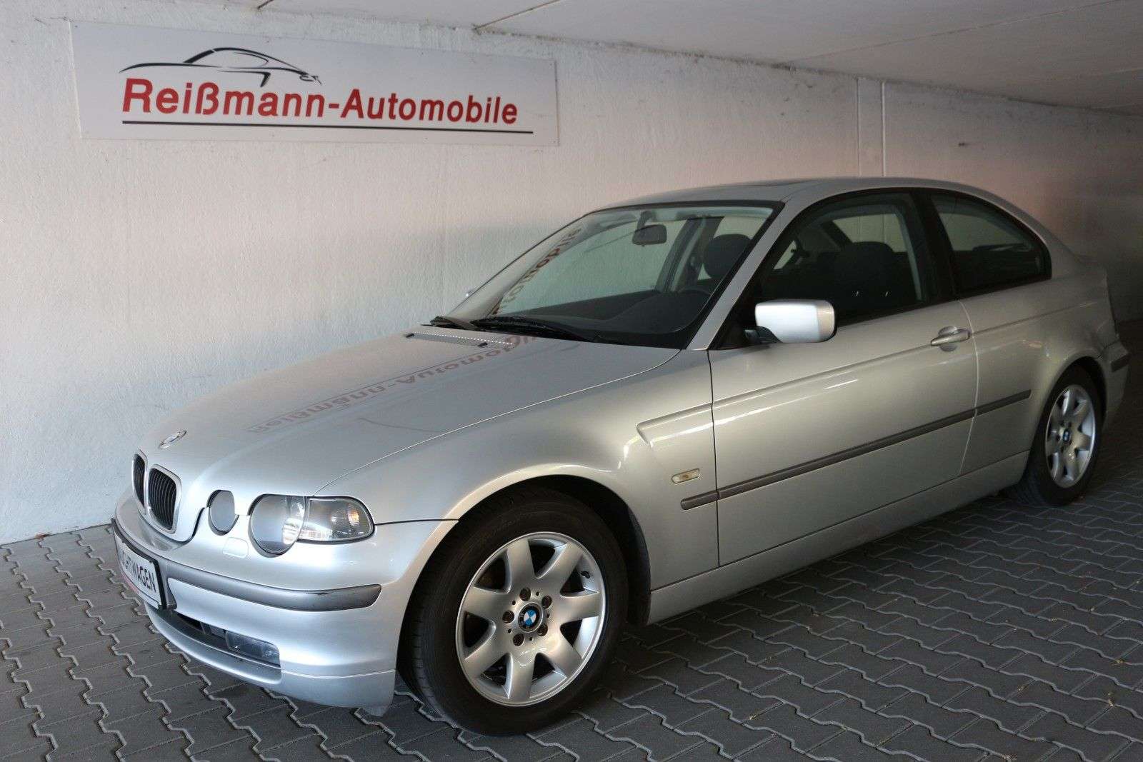 Second hand Bmw 3 Series 