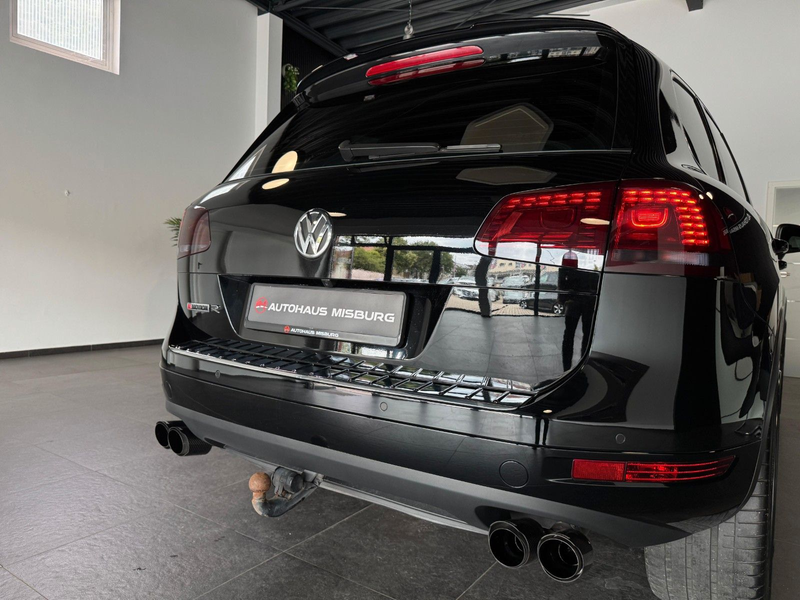 Volkswagen Touareg V6 FSI Exclusive R-Line/24Zoll+Dynaudio — photo 10