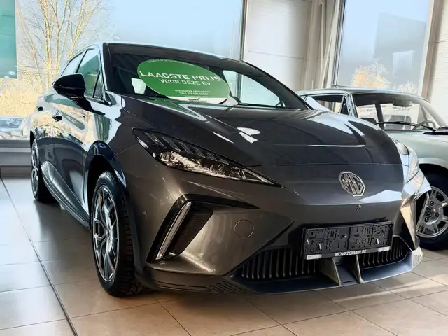 MG MG4 e-MG4 64 kWh Luxury