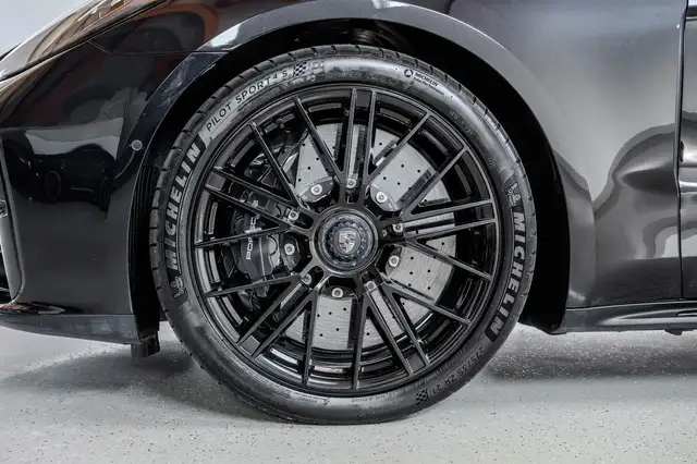 Porsche Panamera view 7