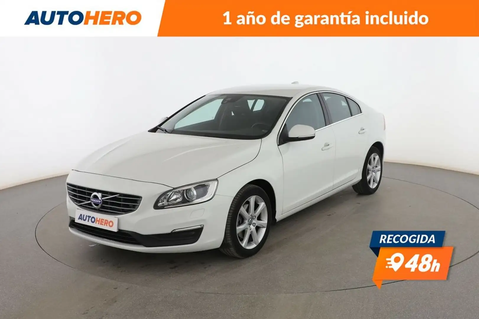 Volvo S60 2.0 D3 Momentum Blanco - 1