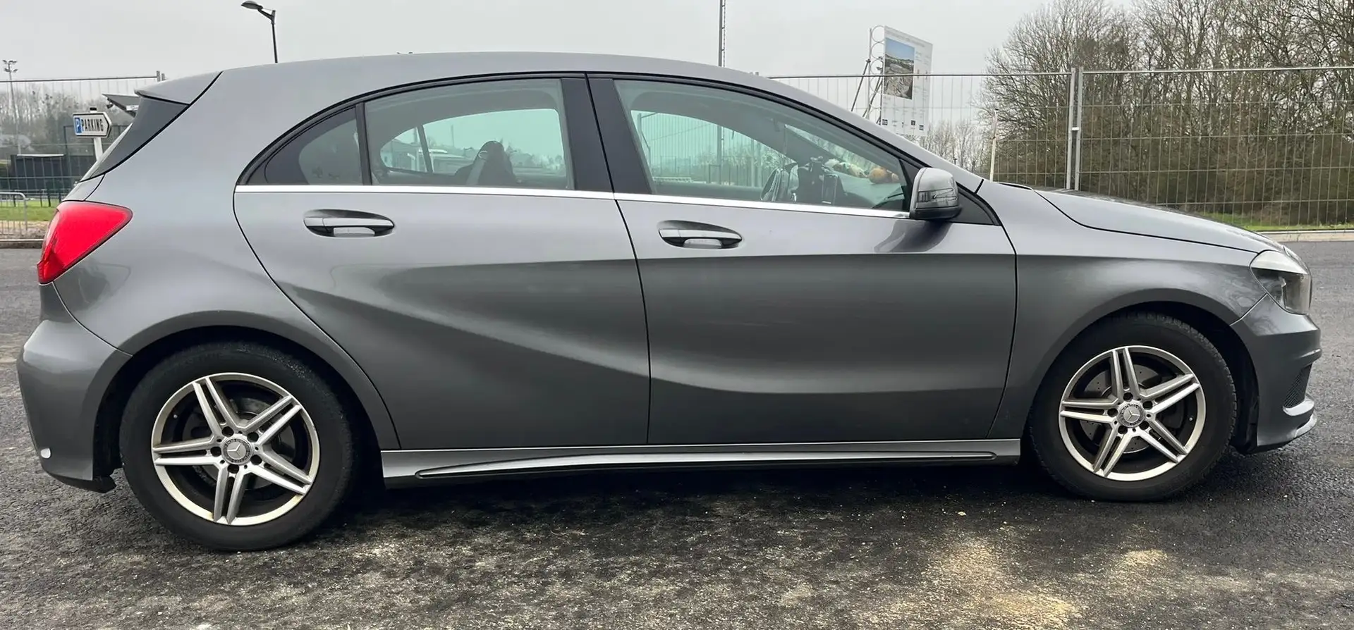 Mercedes-Benz A 200 A 200 CDI AMG Line Argent - 2