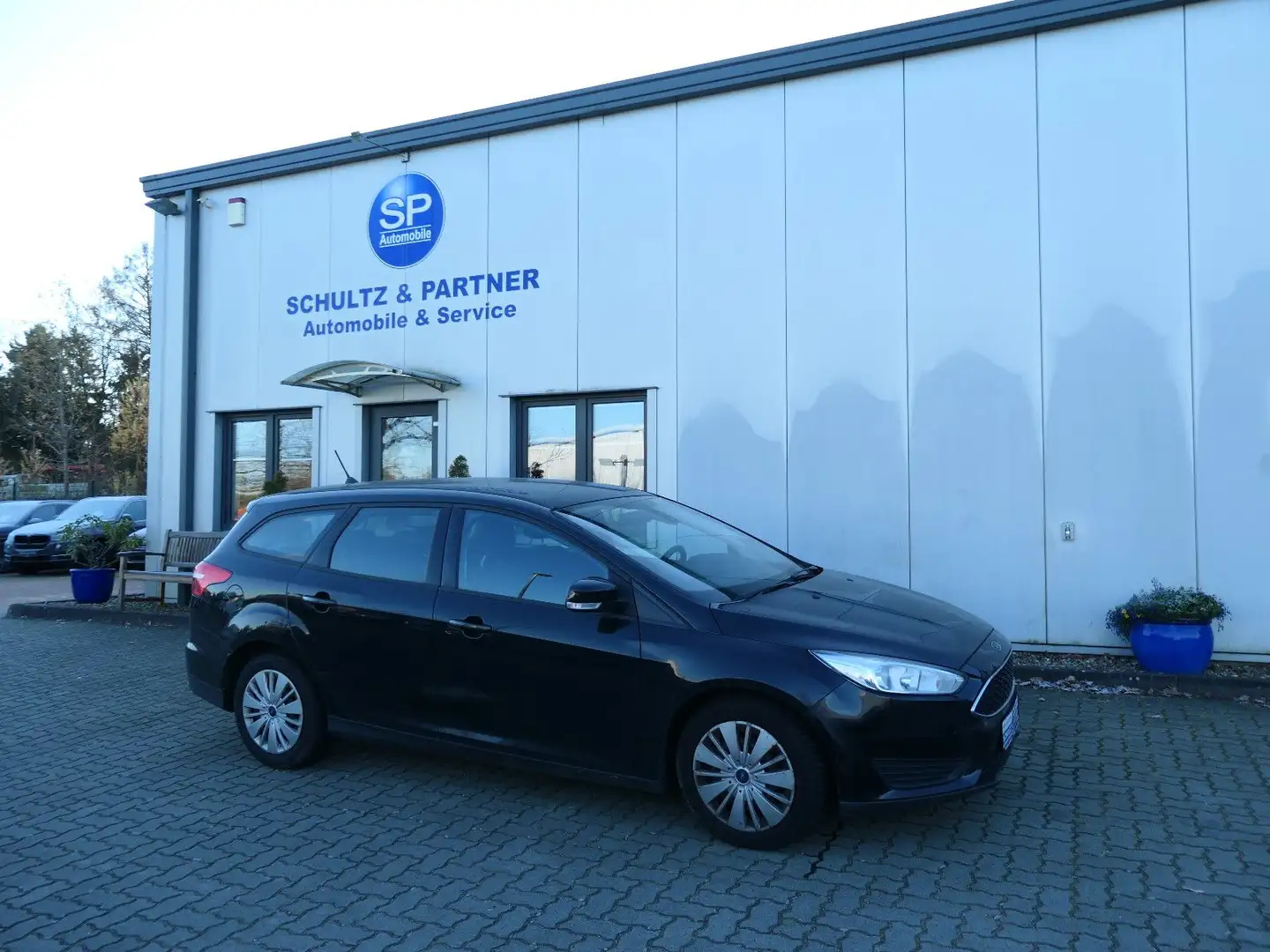 Ford Focus Turnier // 2.Hd., Zahnriemen gerissen Negro - 1