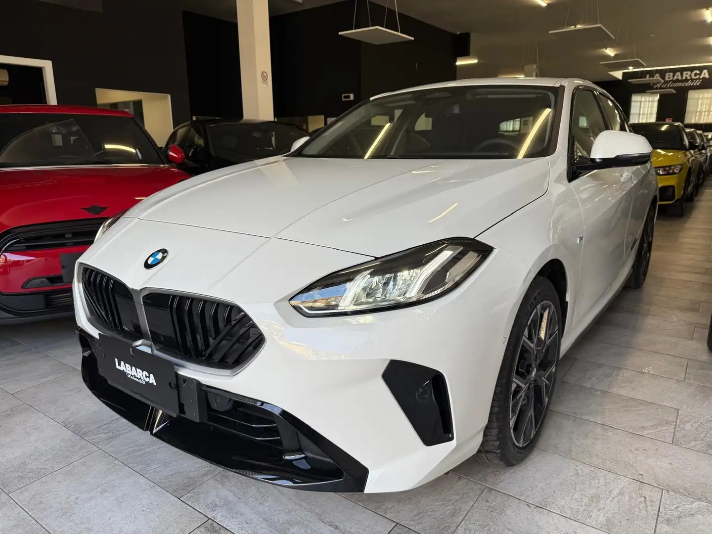 BMW 120 120i Msport Design auto KM0 White - 2