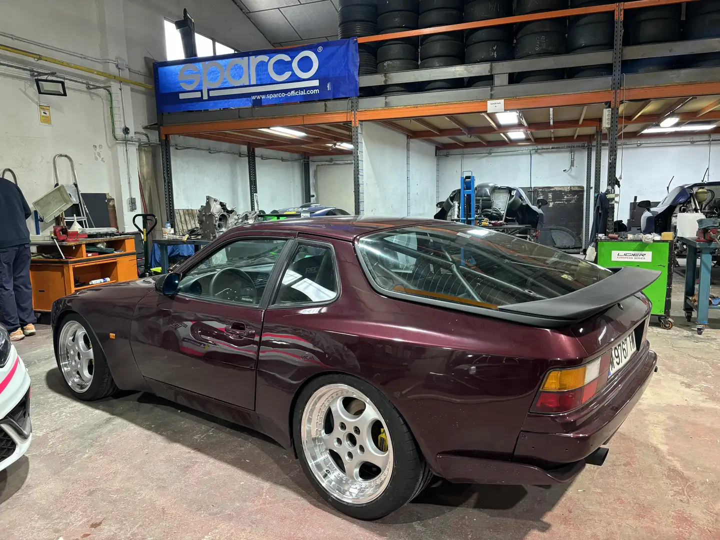 Porsche 944 3.0 S2 - 1