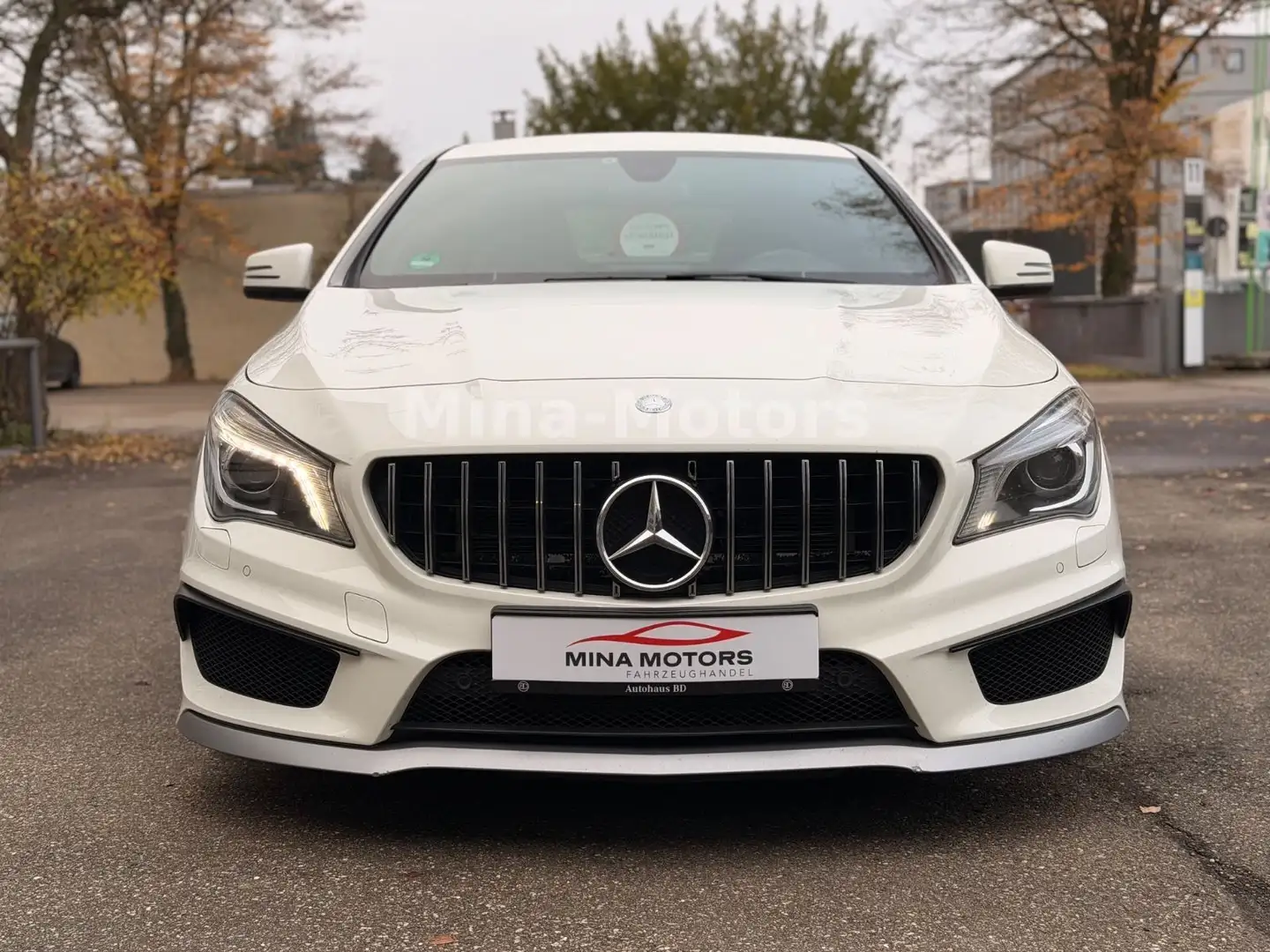 Mercedes-Benz CLA 45 AMG 4Matic Sportabgas LED Weiß - 2