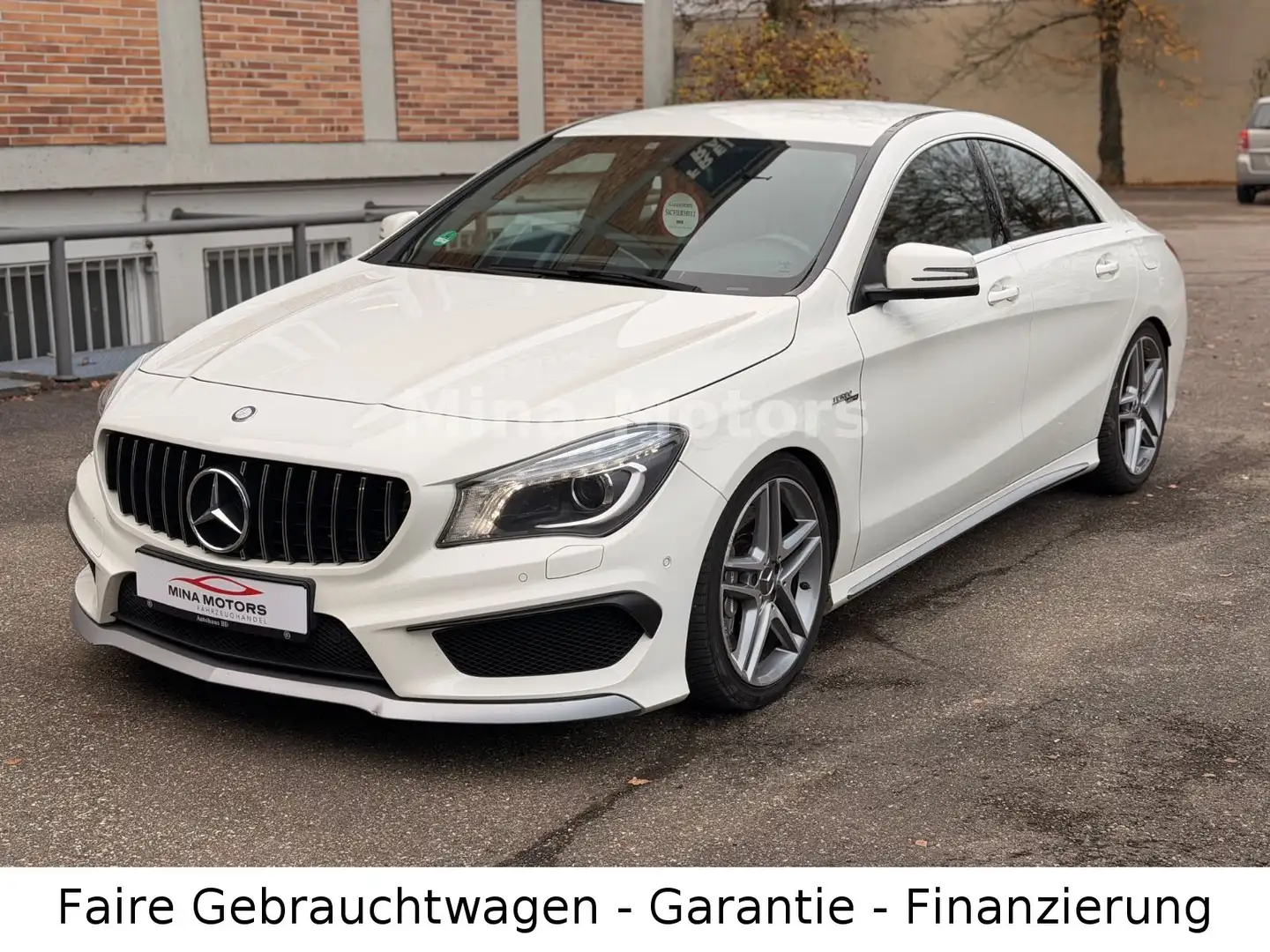 Mercedes-Benz CLA 45 AMG 4Matic Sportabgas LED Weiß - 1